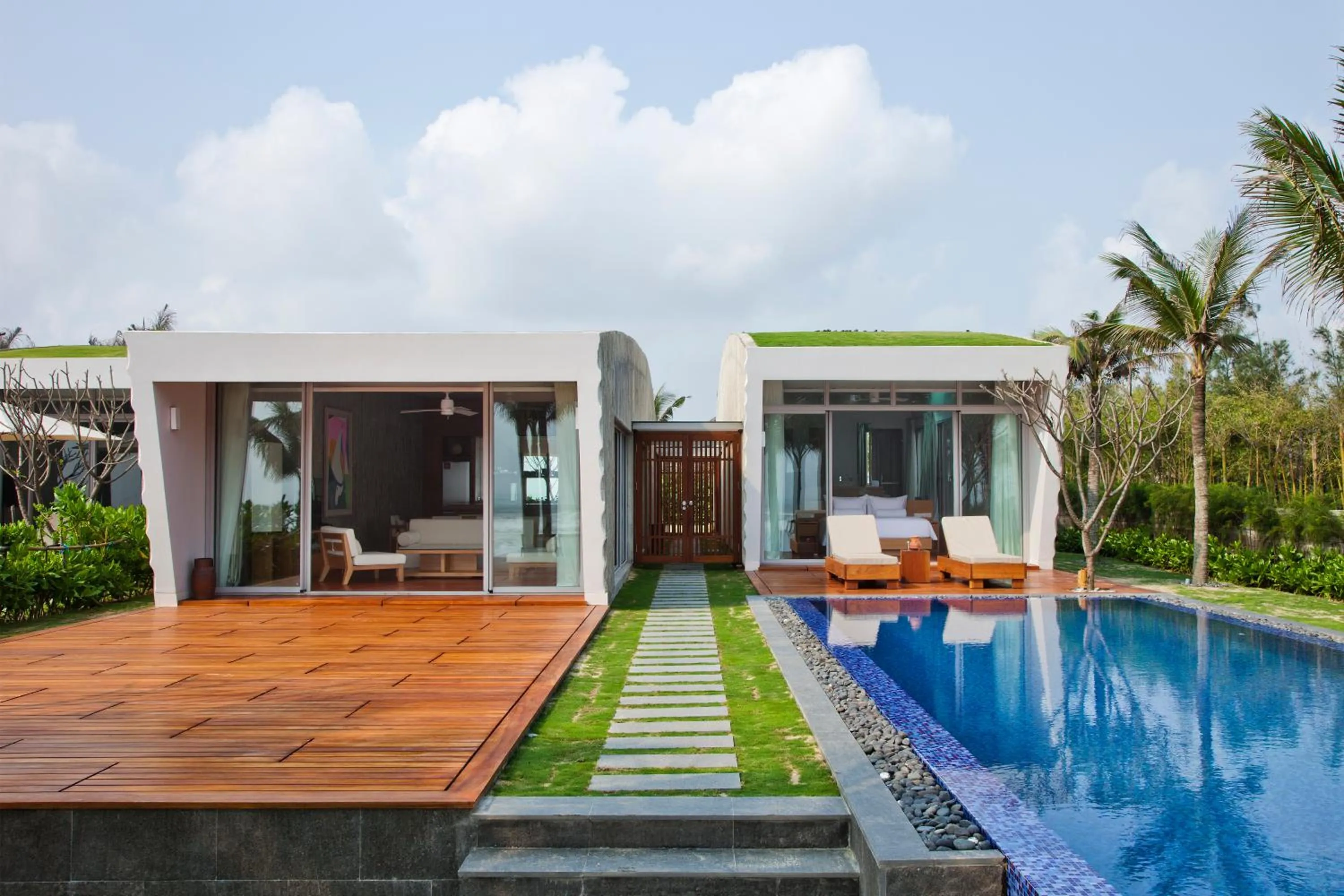 BBQ facilities in Naman Retreat