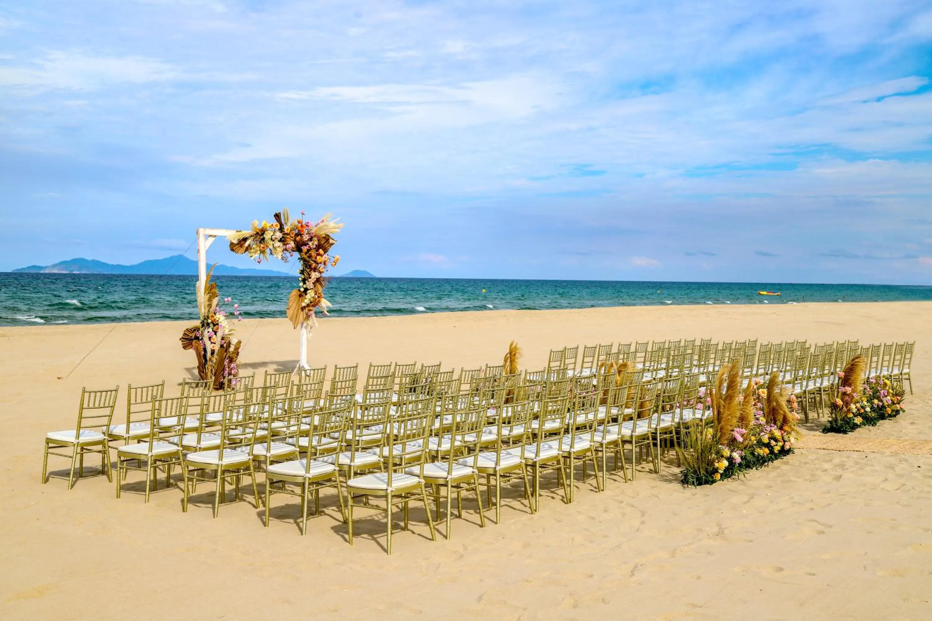 Beach in Naman Retreat