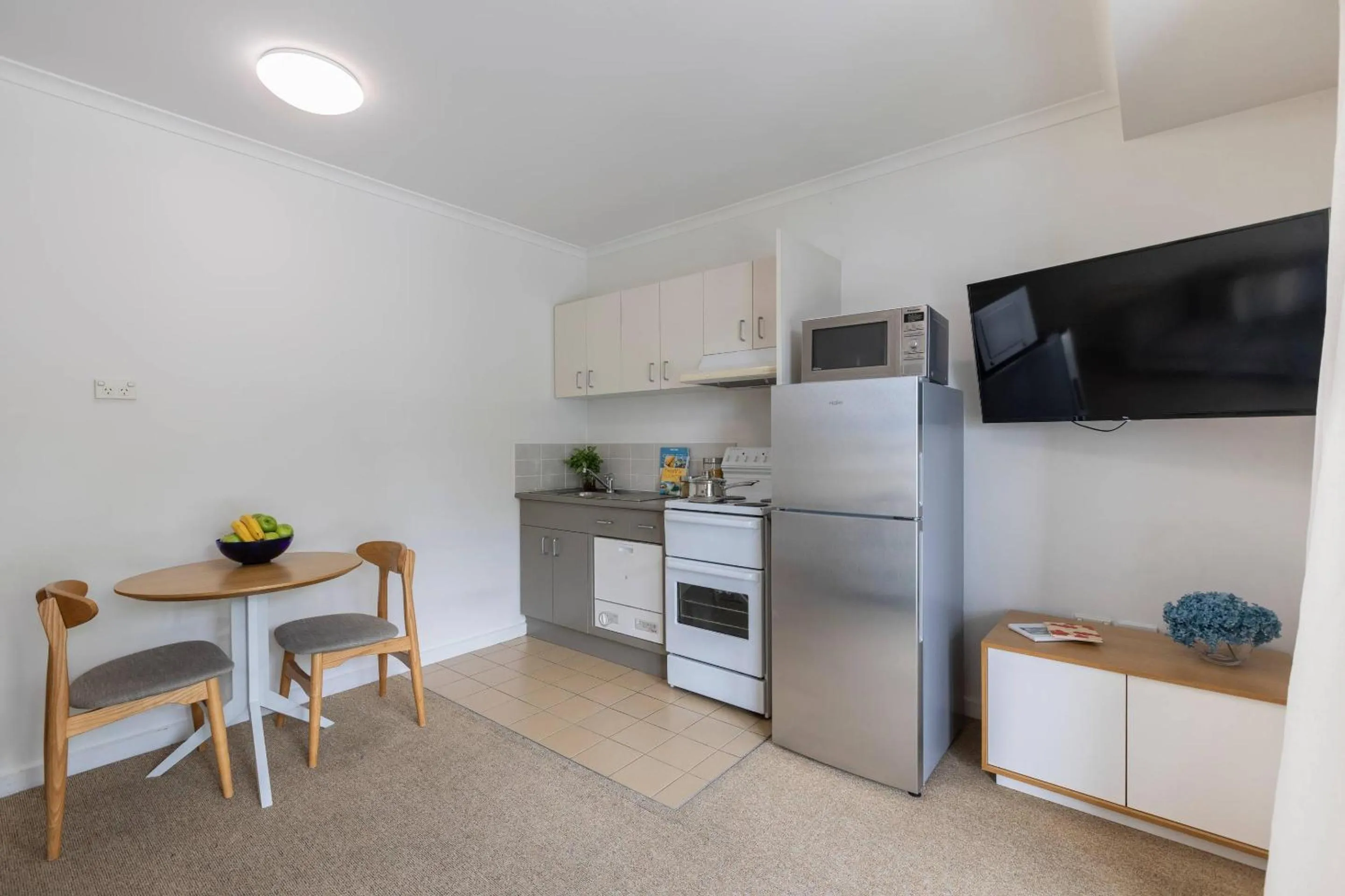 Bedroom in MainStay Suites Williamstown