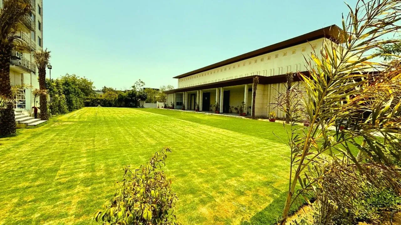 Garden in Hotel Marigold Jaipur
