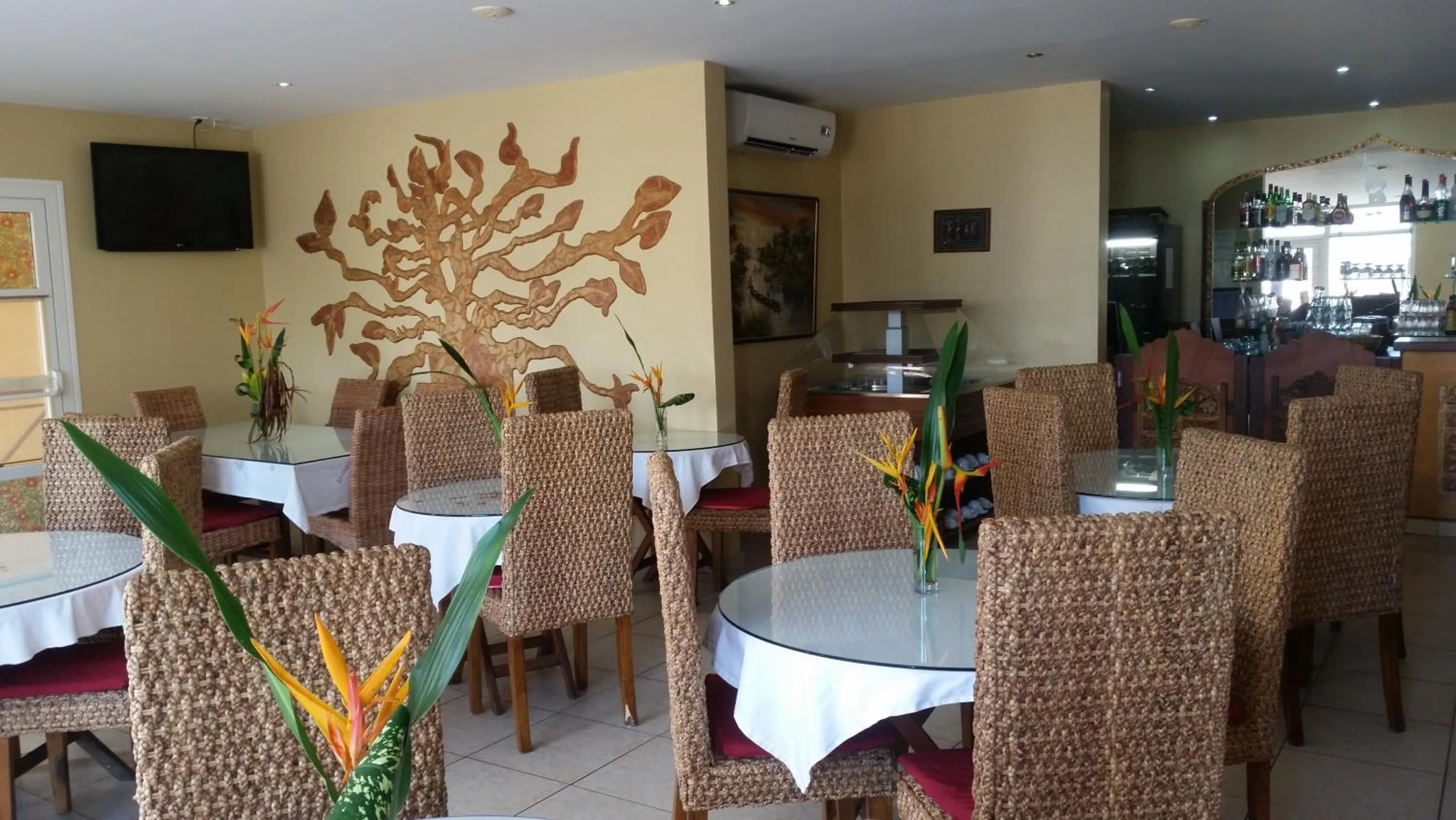 Breakfast in Hotel Maharajah