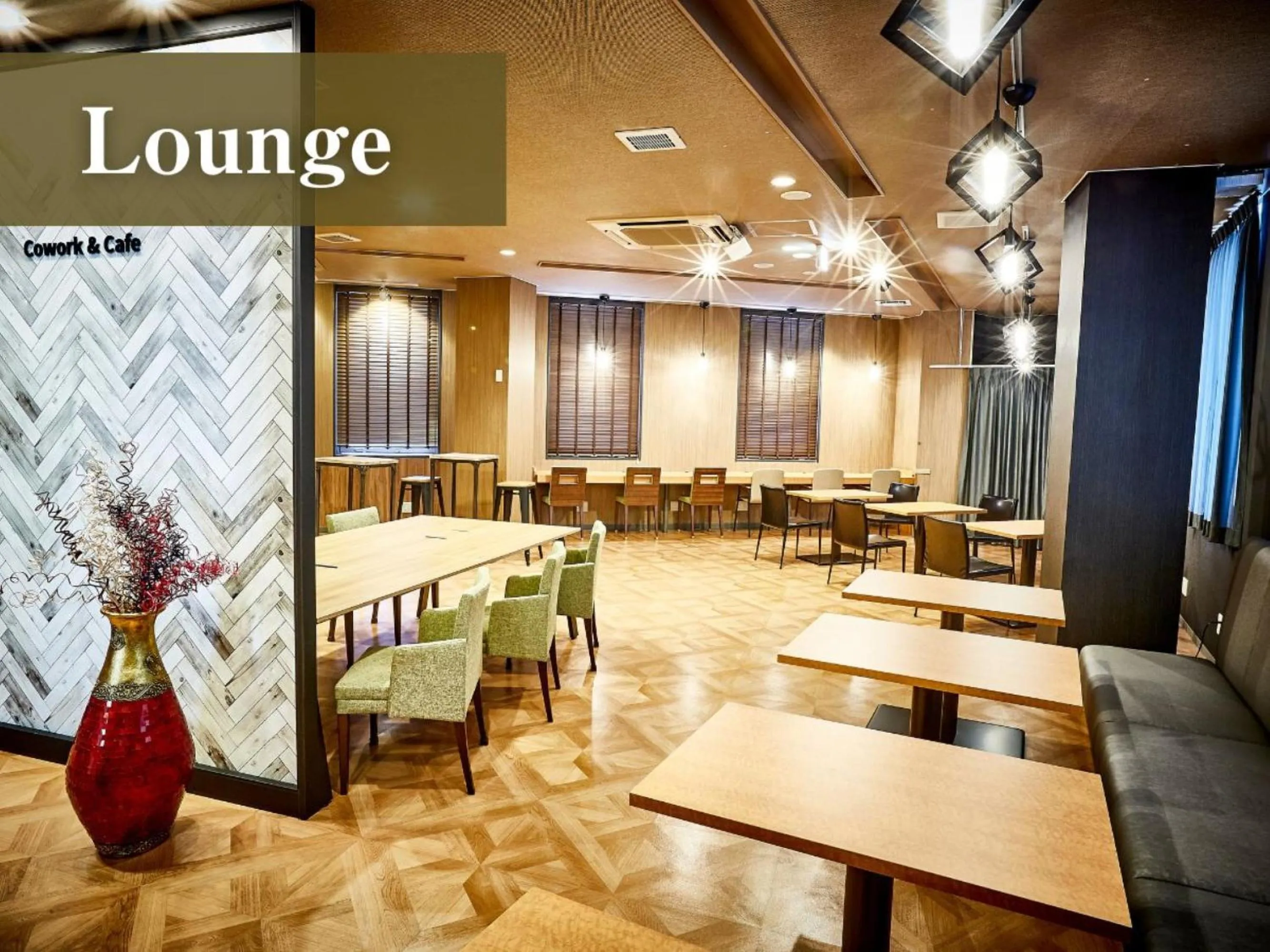 Communal lounge/ TV room in Anshin oyado Tokyo Man Ginza Shimbashi Station