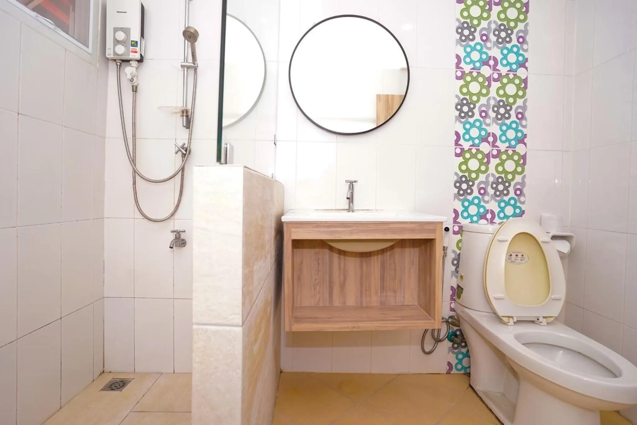 Bathroom in Blue cafe Apartments