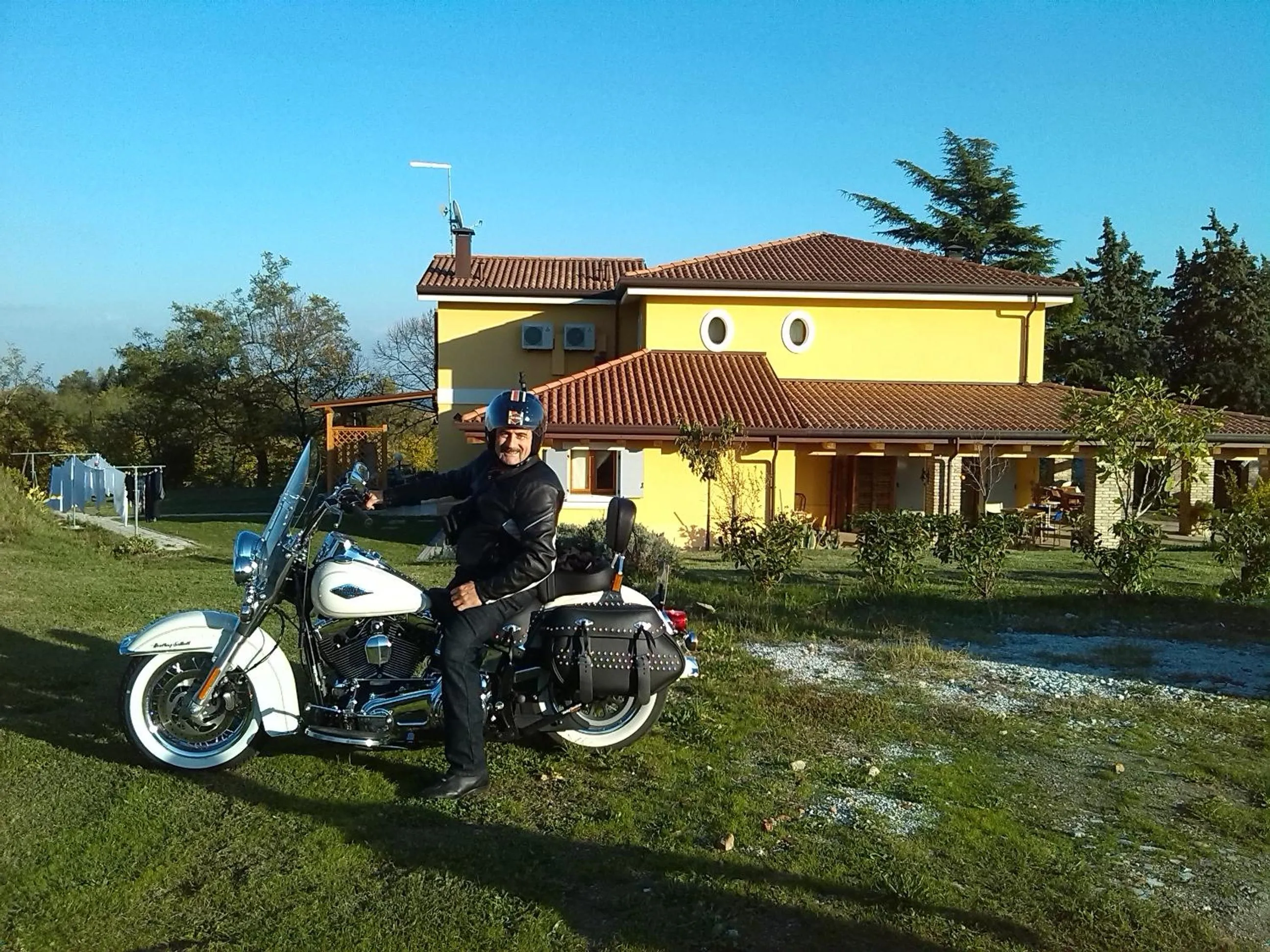 Property building in Bed & Breakfast Montesterlino