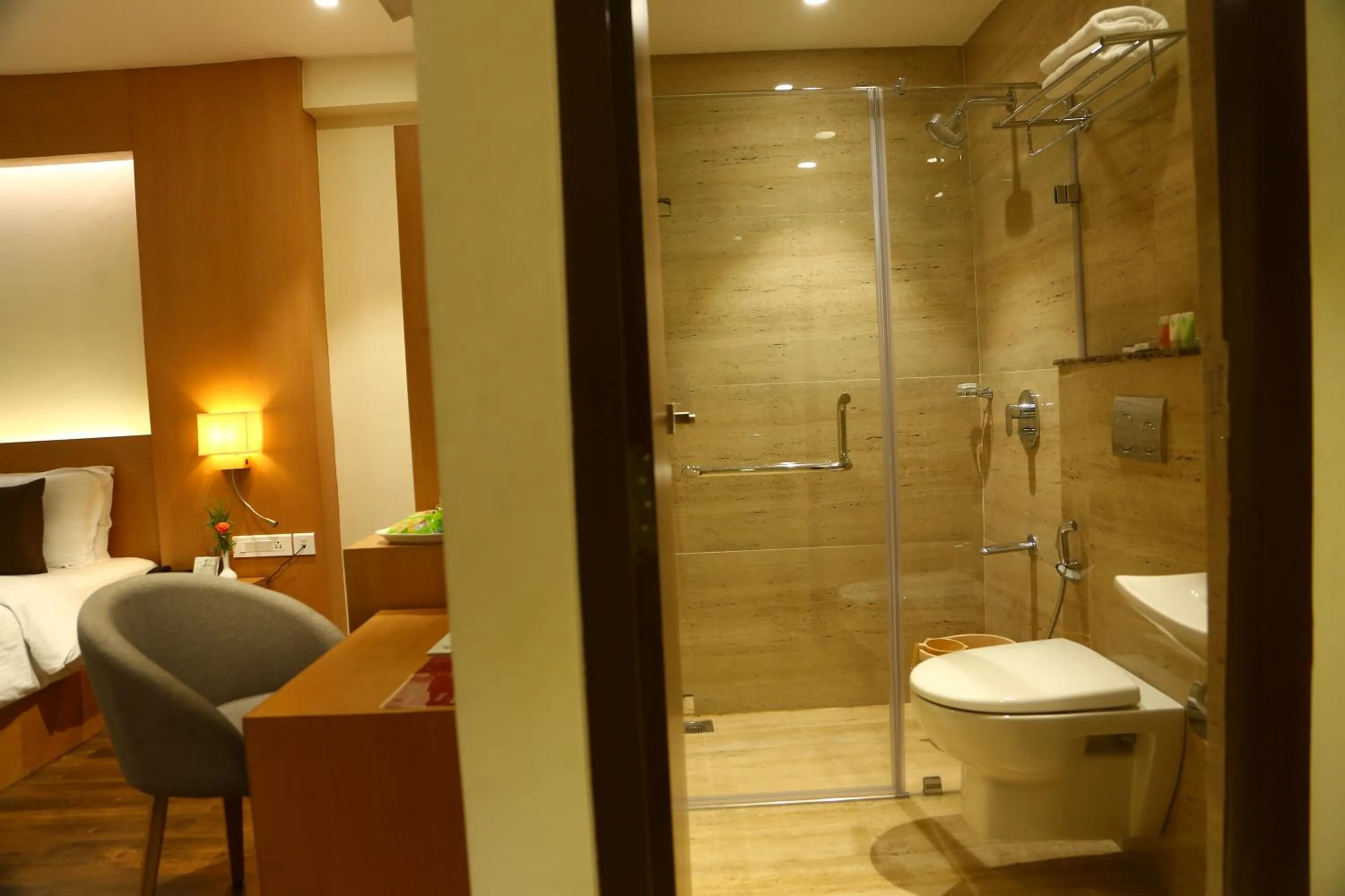 Shower in Mount Manor