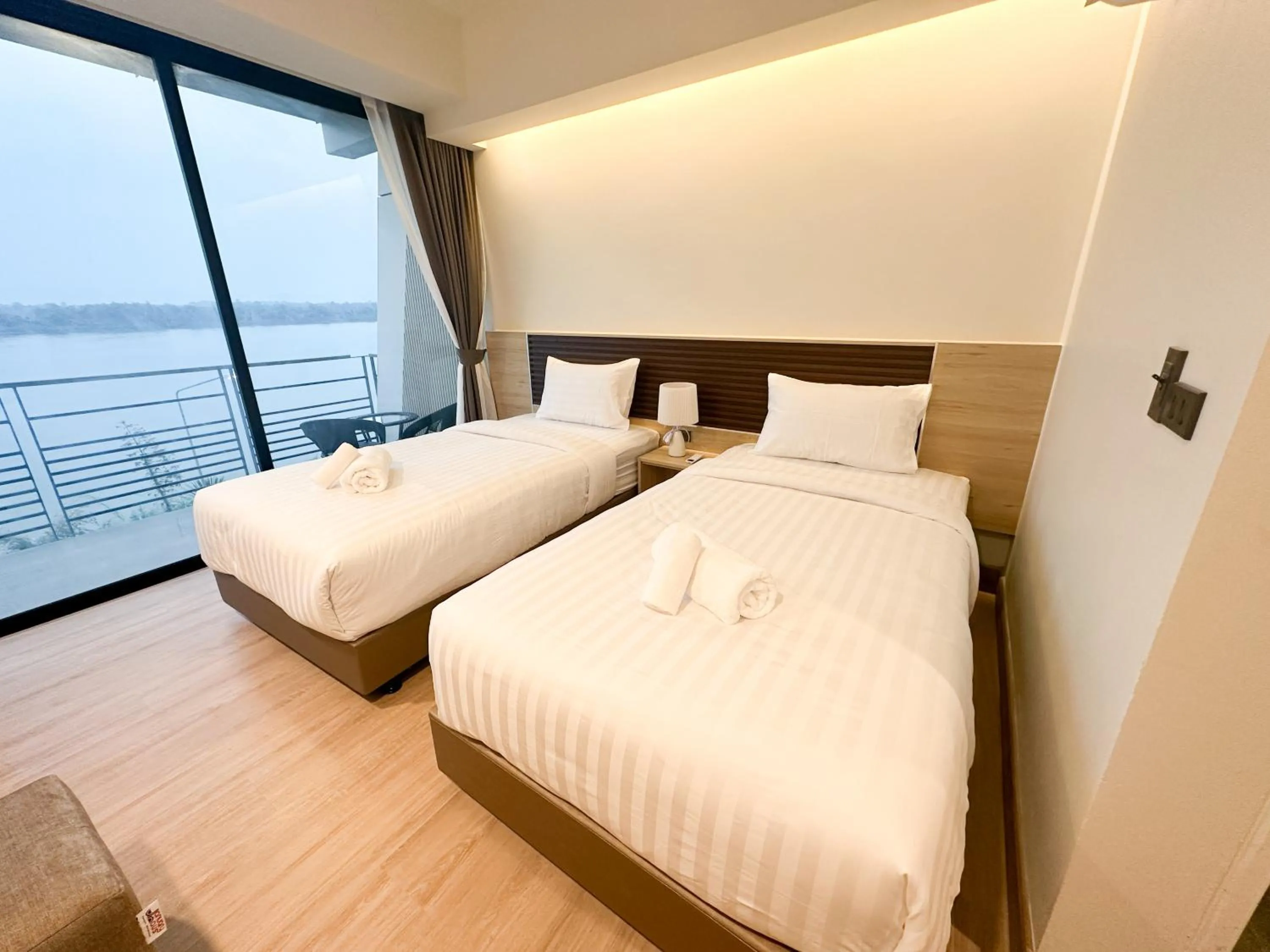 Bed in Mekong pano villa