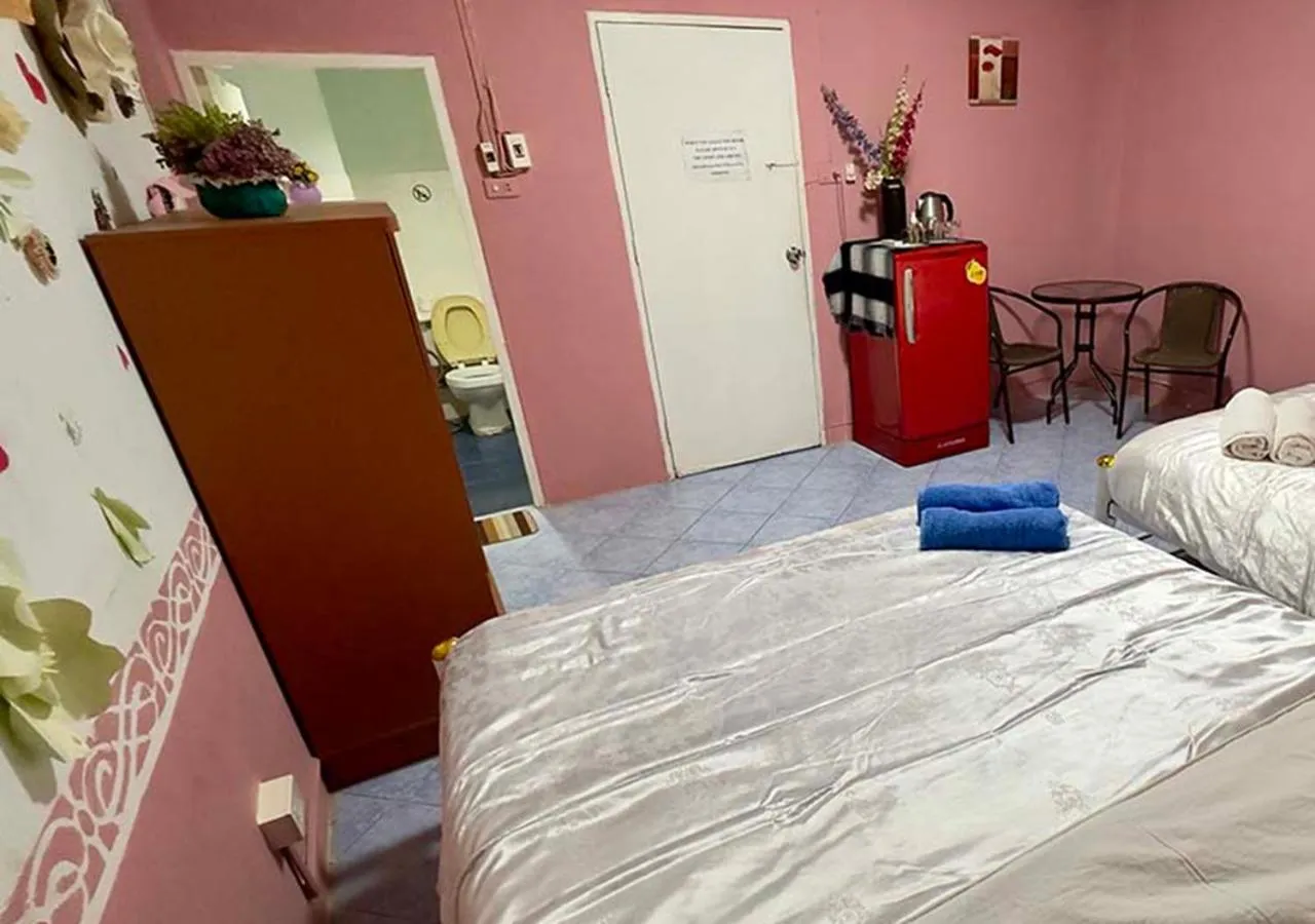 Bed in Sea View Jomtien Guest House