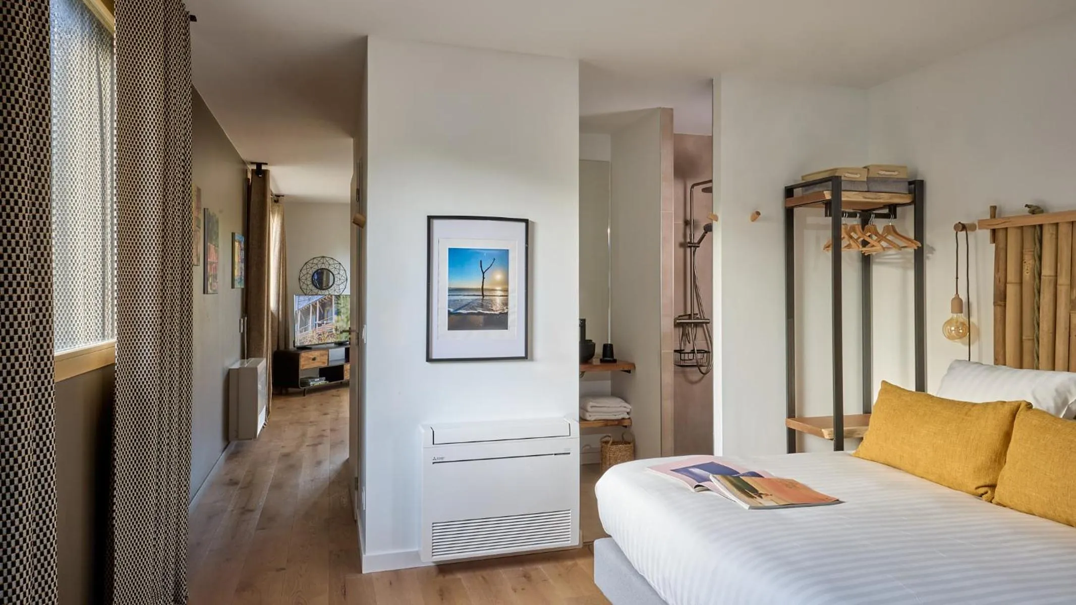 Bathroom, Bed in Kaze Océan, The Originals Relais