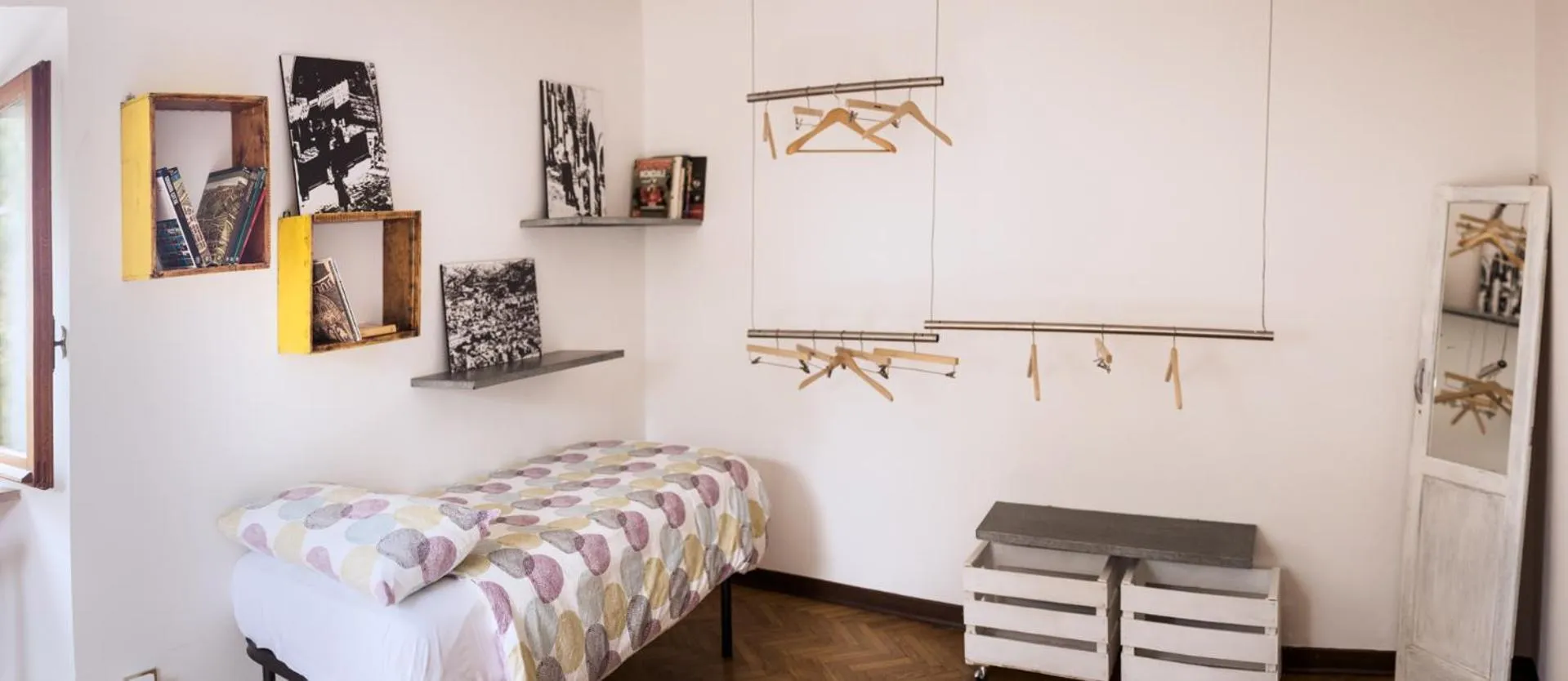 Bedroom, Bed in MeraVilla