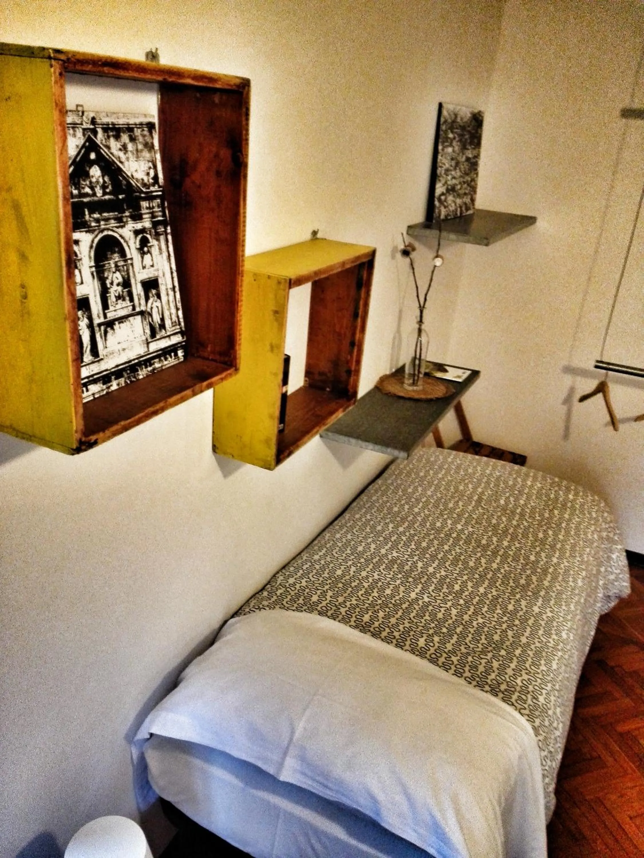 Bedroom, Bed in MeraVilla