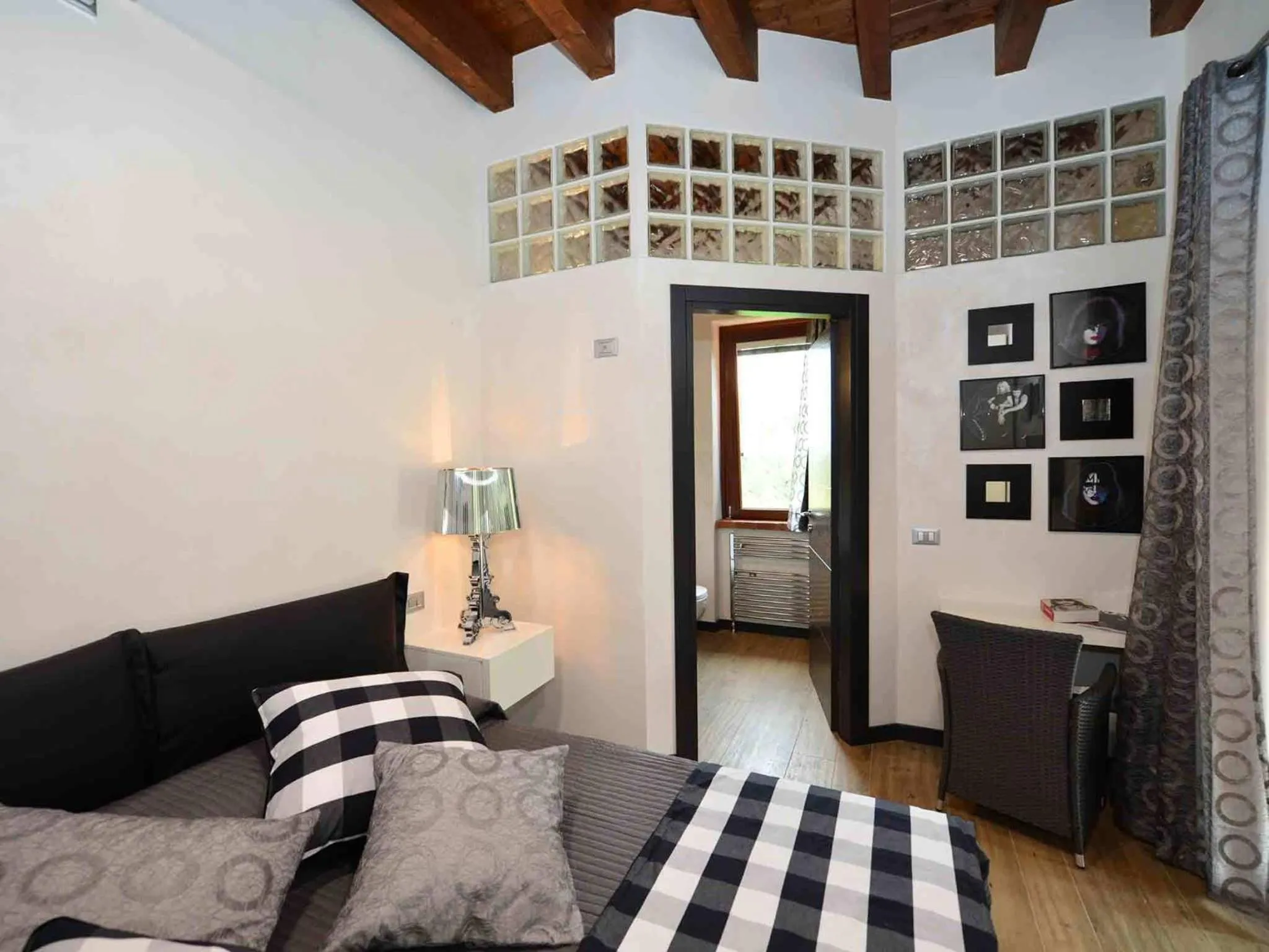 Decorative detail, Bed in Doremi BB Foresteria