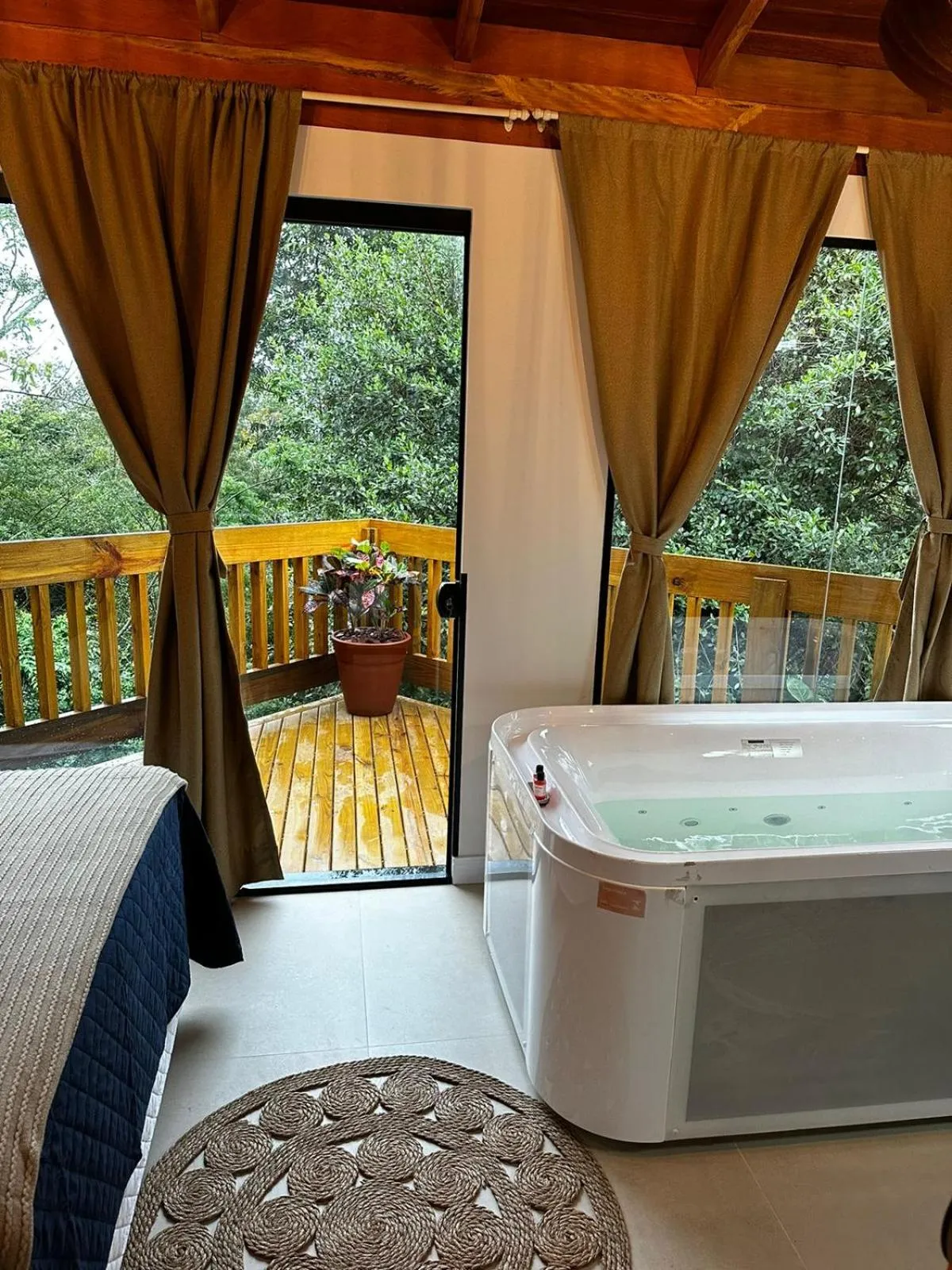 Natural landscape in Bombinhas Guest House