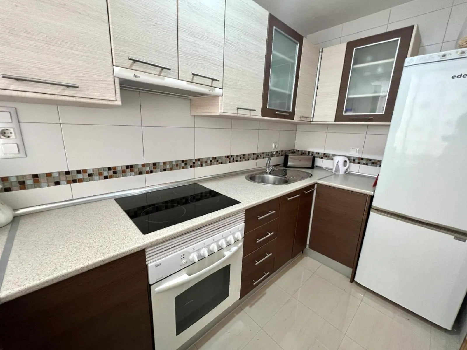 Kitchen or kitchenette in Rinconada Real Benidorm