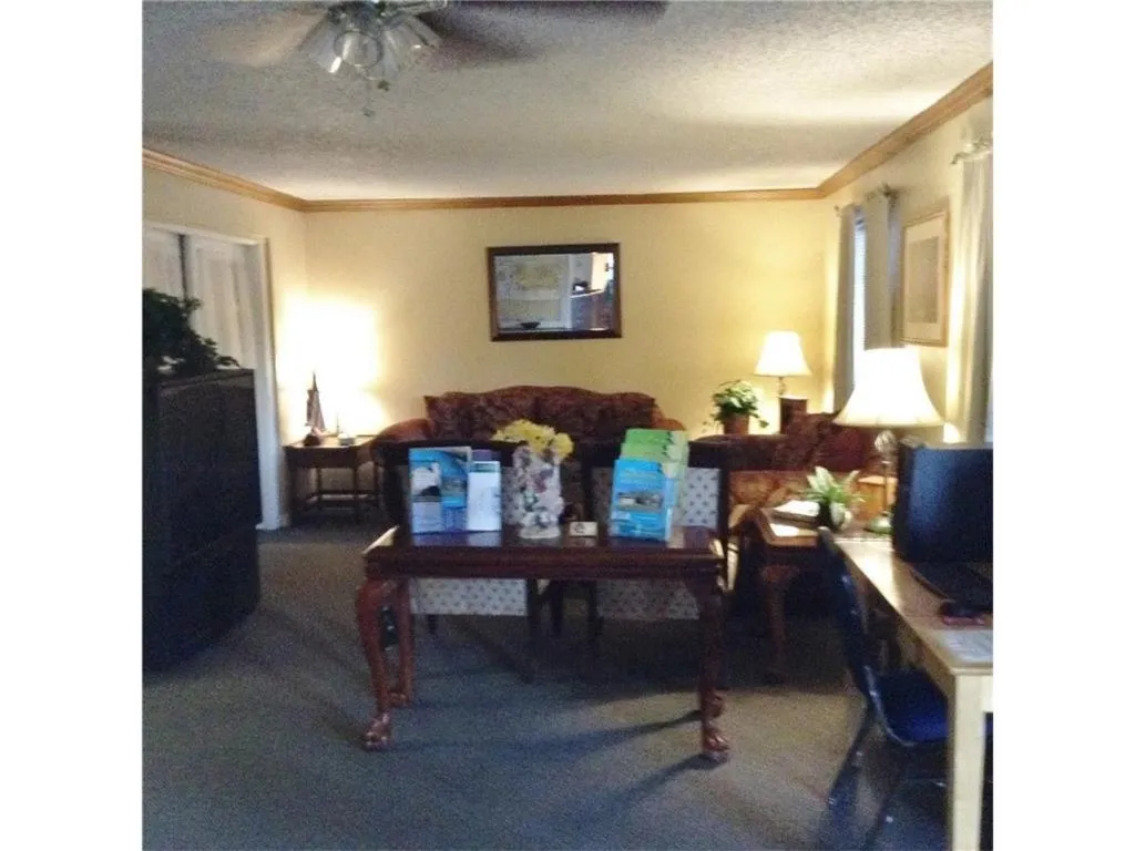 Country Inn & Suite