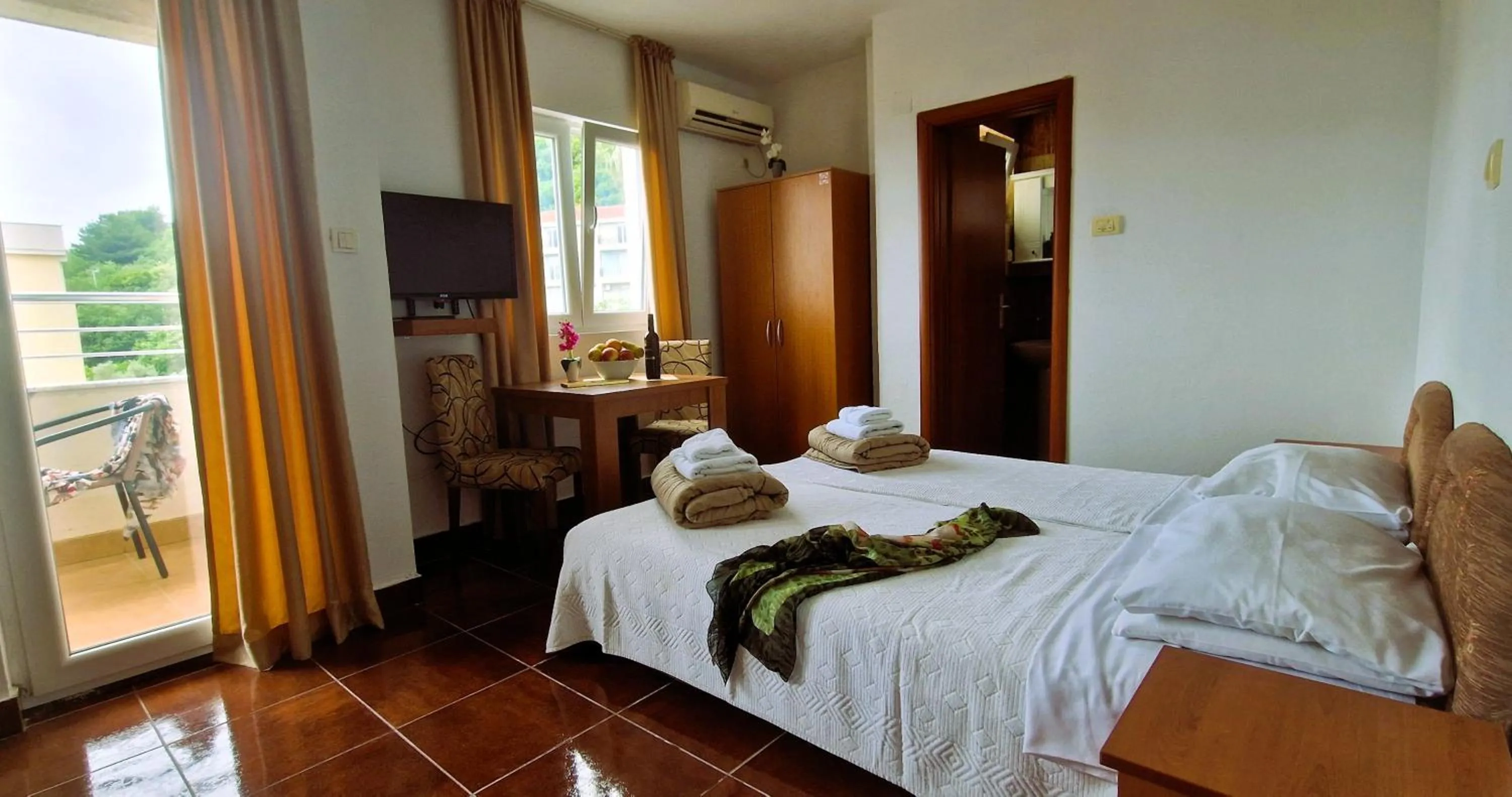 Bed in Evropa Lux Apartments