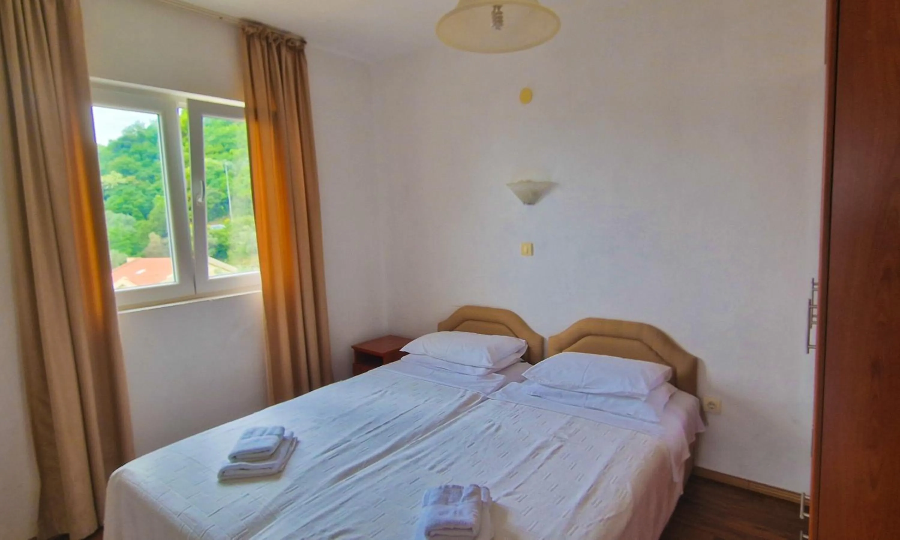 View (from property/room), Bed in Evropa Lux Apartments