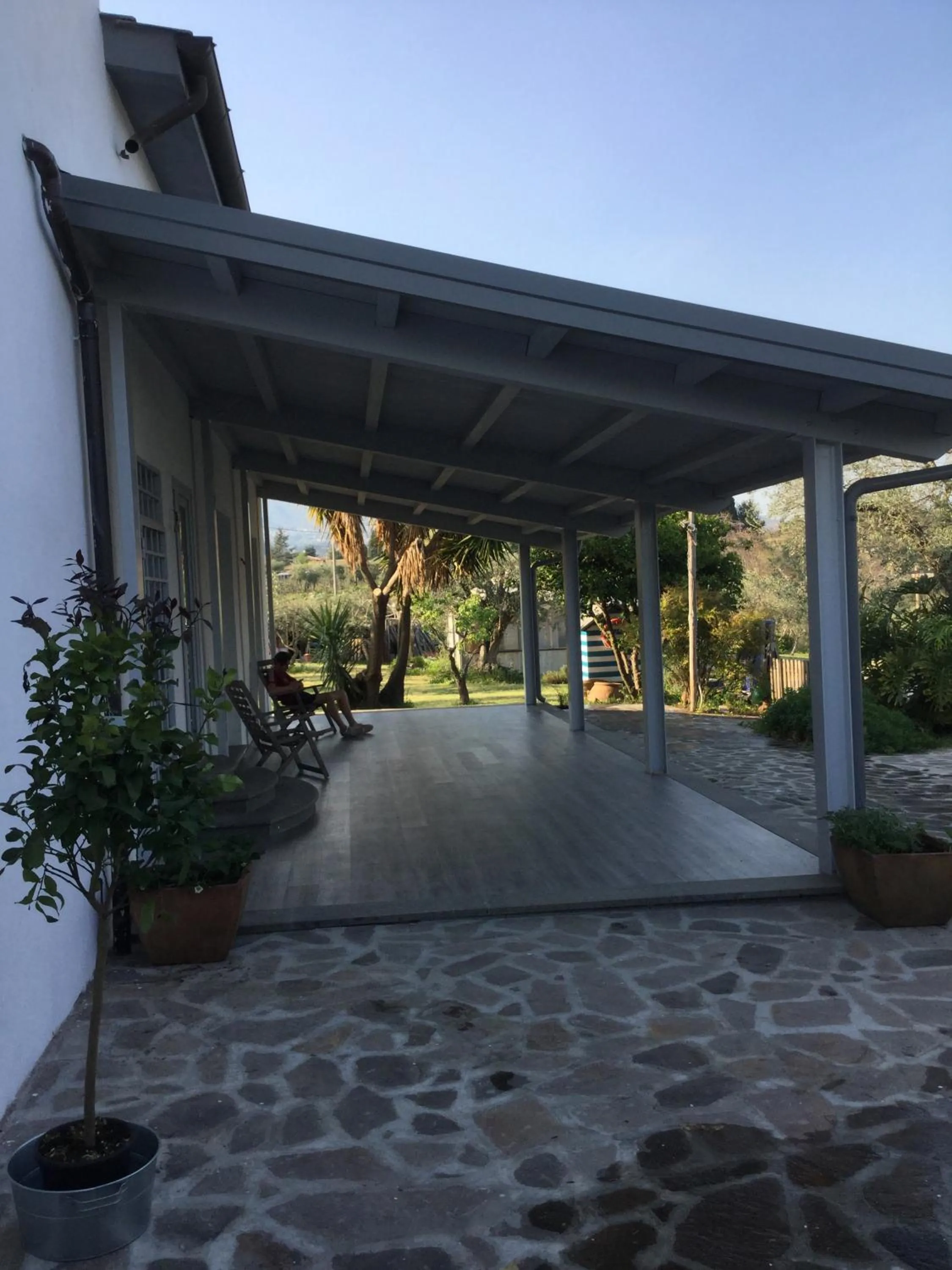 Patio in Chez Raz B&B