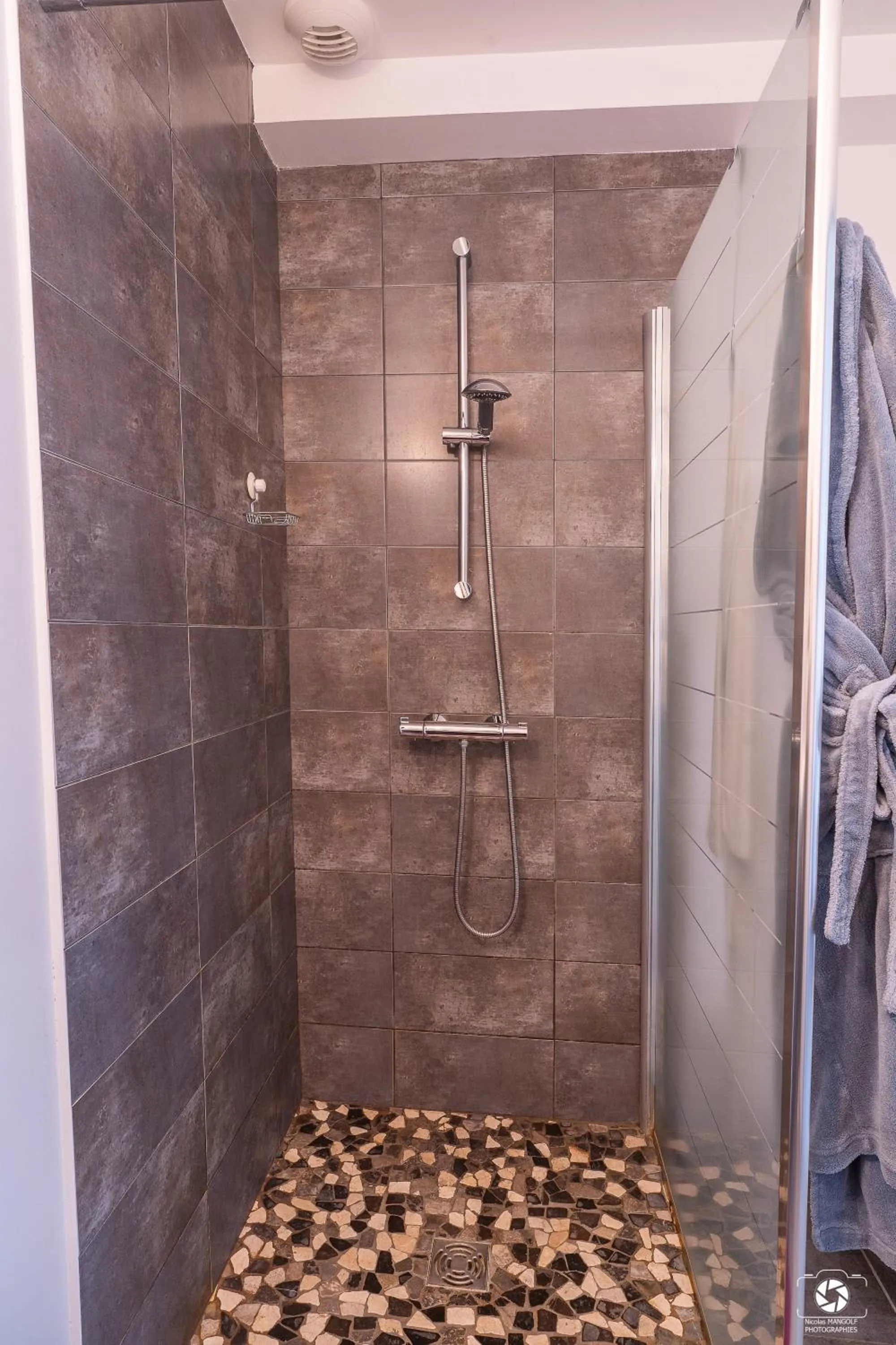 Bathroom in Château Besson