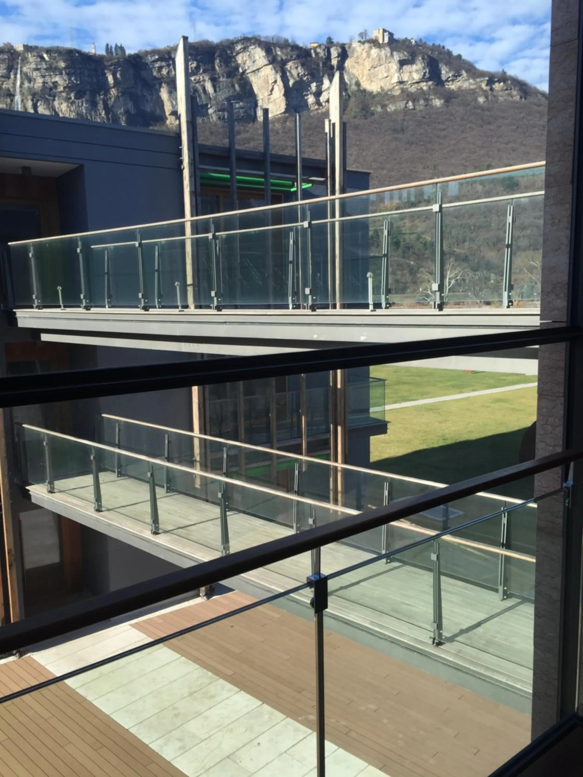 Garden in Komodo short stay apartments