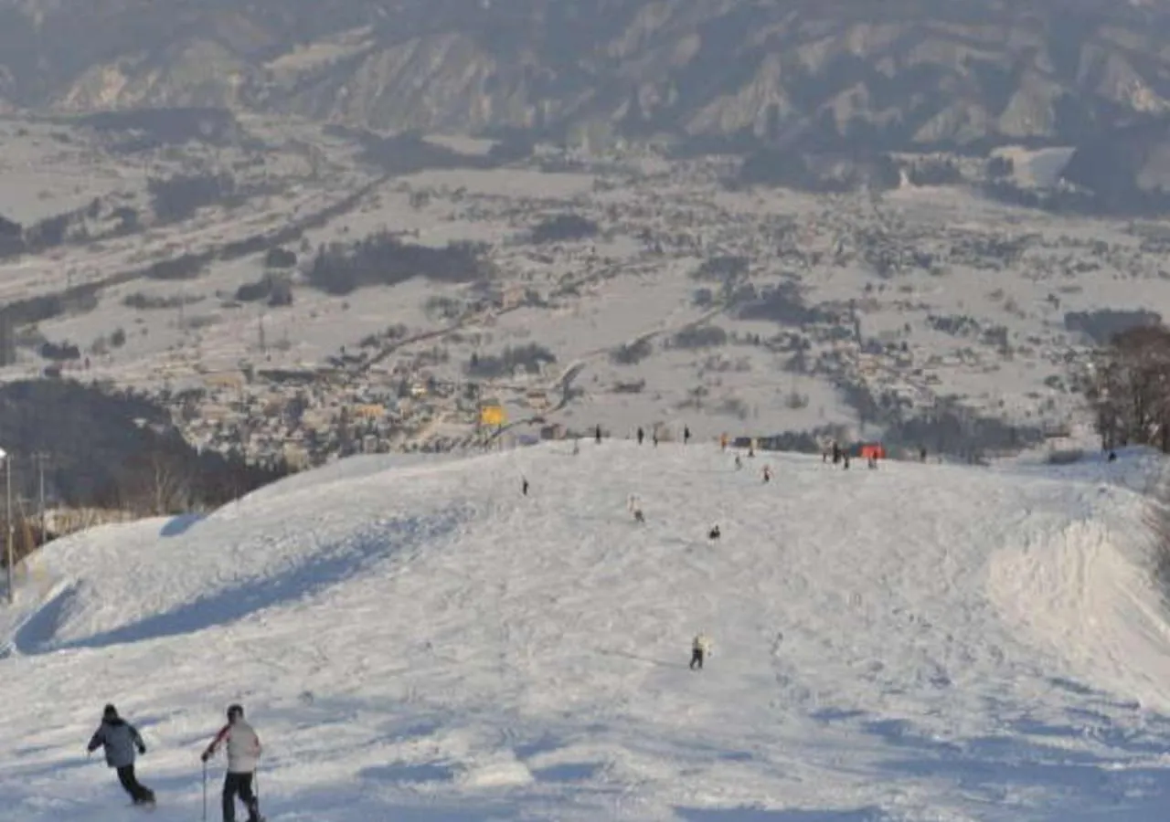 Skiing in Restaurant & Hotel Traumerei
