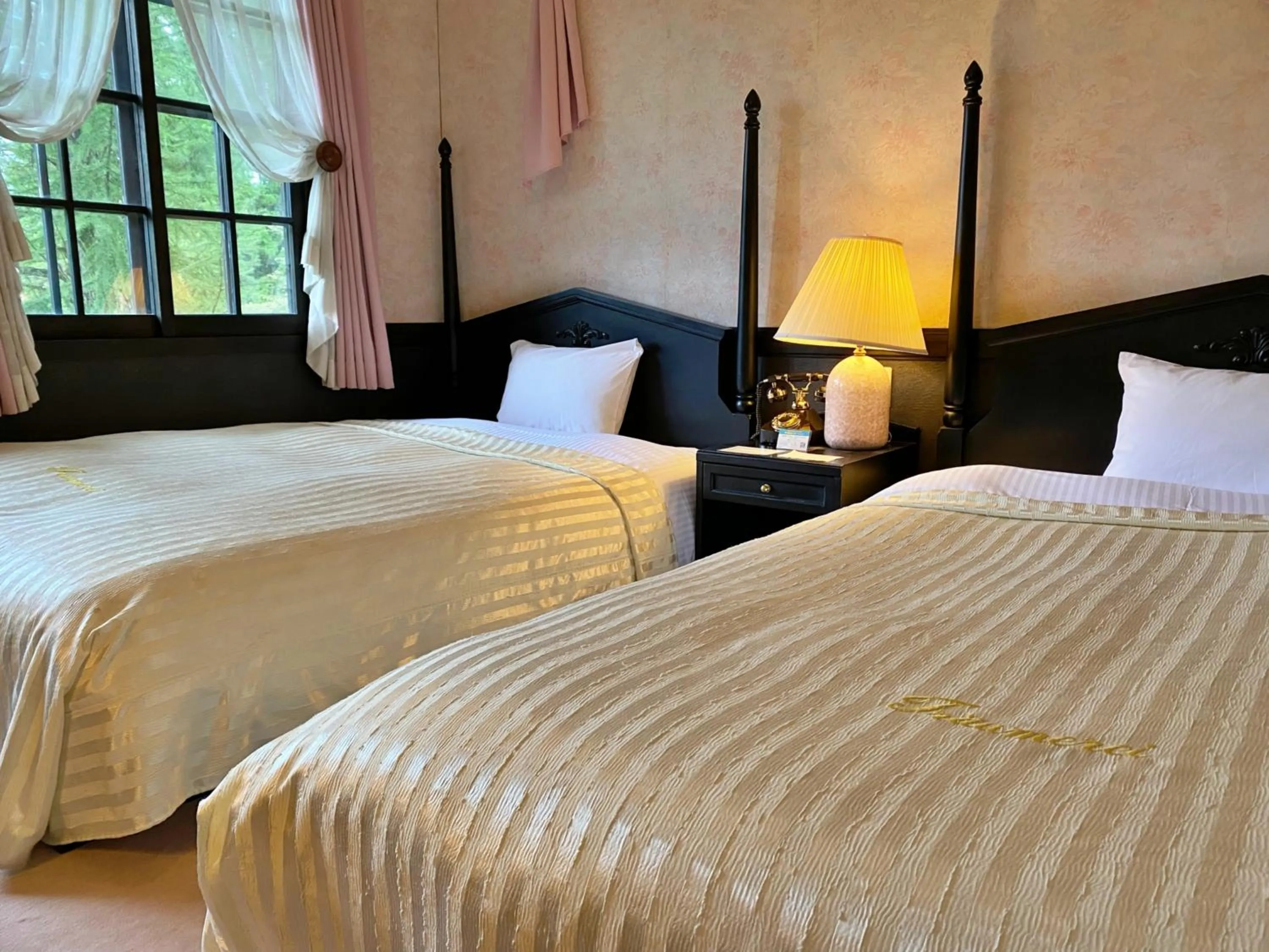 Bed in Restaurant & Hotel Traumerei