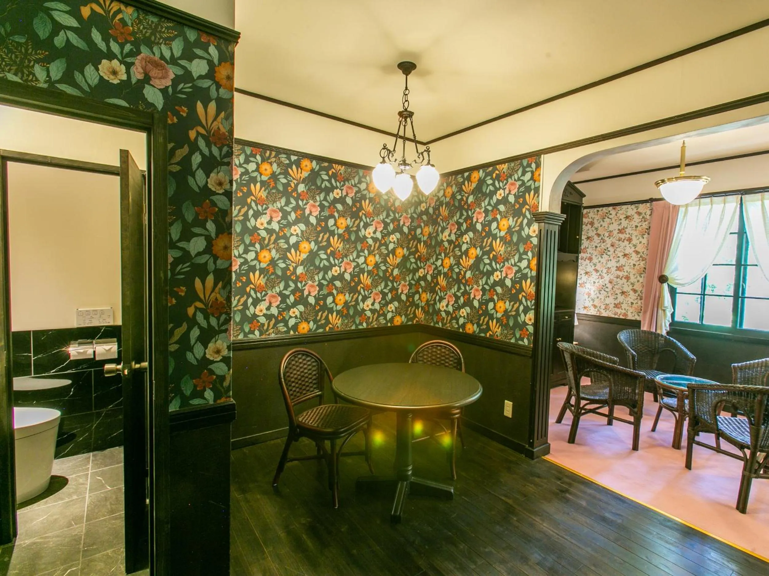 Toilet in Restaurant & Hotel Traumerei