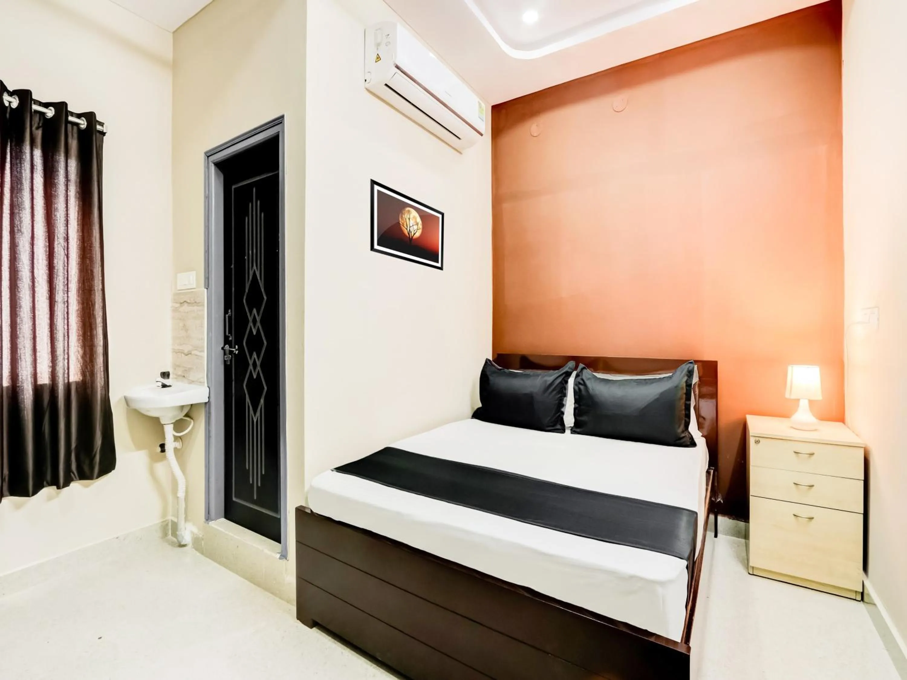 HOTEL O ORR RESIDENCY