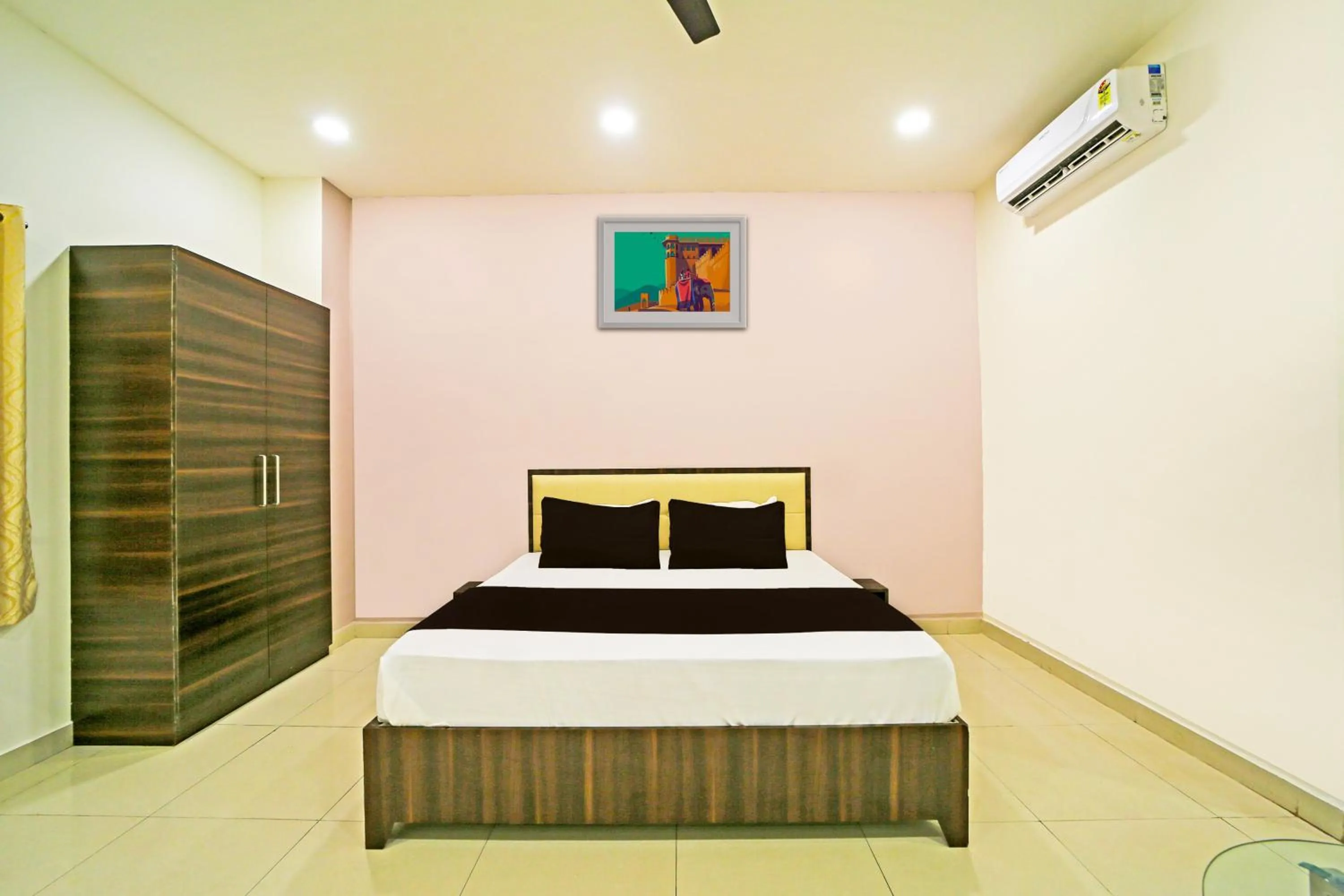Bedroom, Bed in Hotel O Agrawal Inn