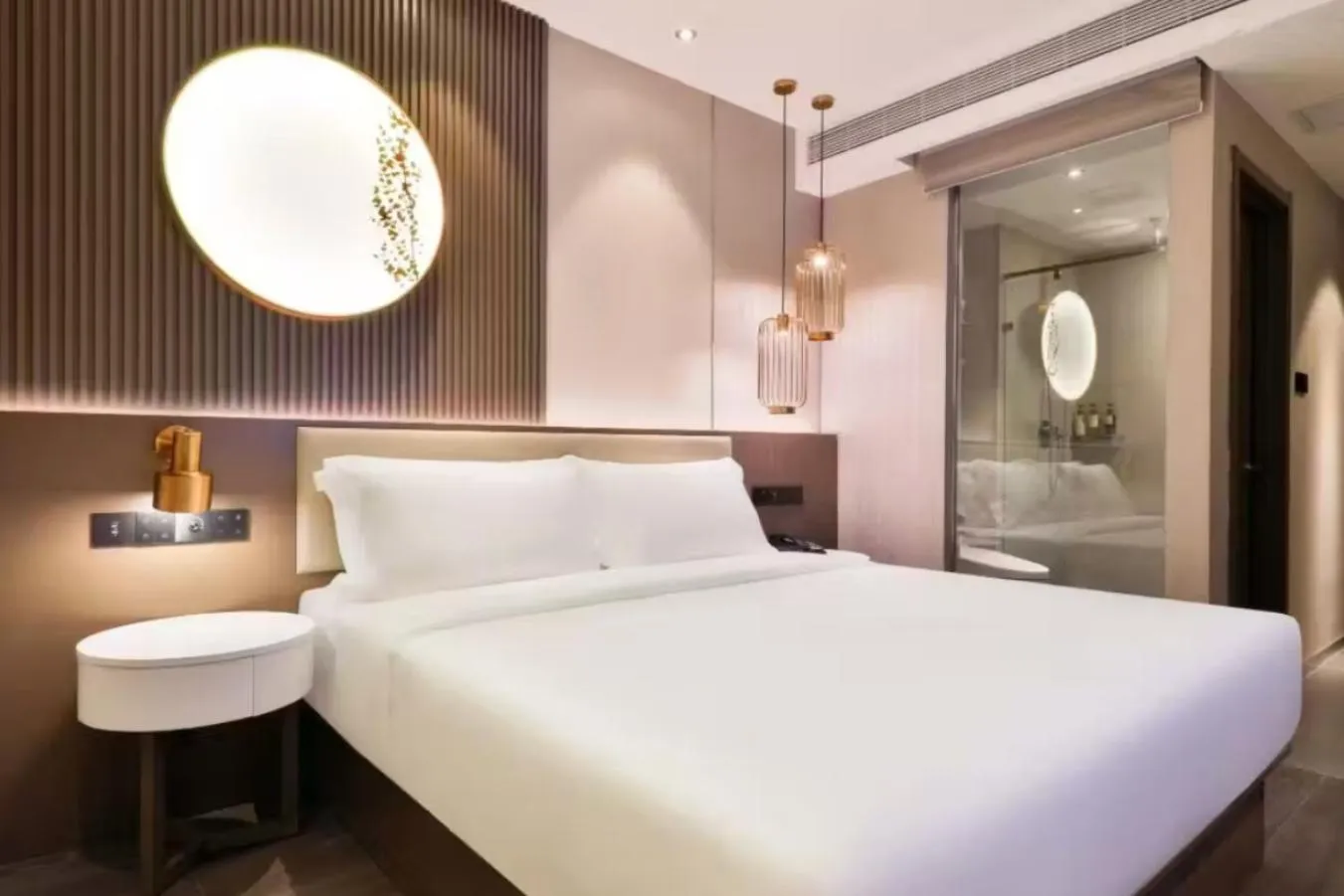 Bedroom, Bed in Crystal Orange Hotel - Shanghai The Bund Jinling East Road