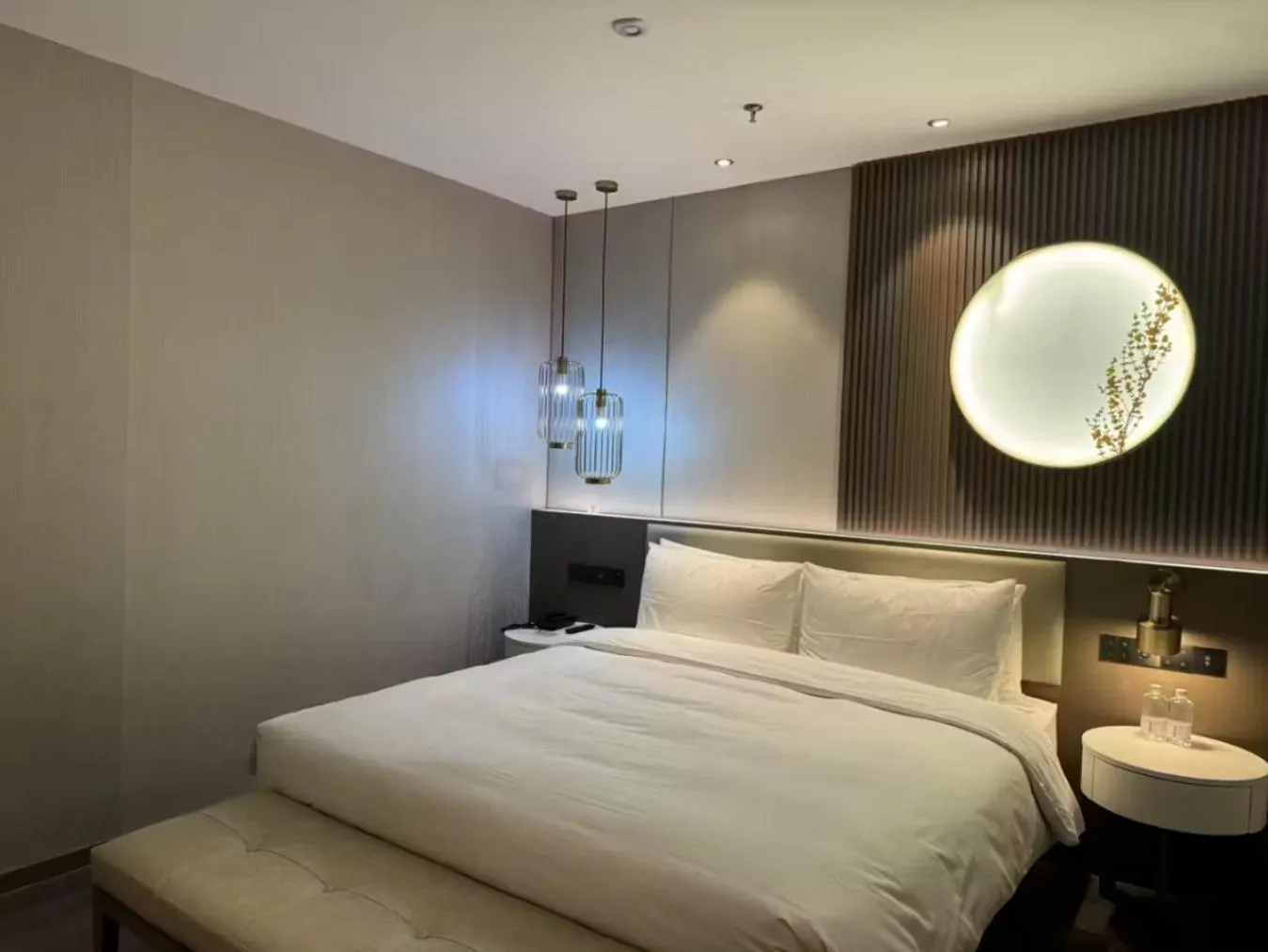 Bedroom, Bed in Crystal Orange Hotel - Shanghai The Bund Jinling East Road