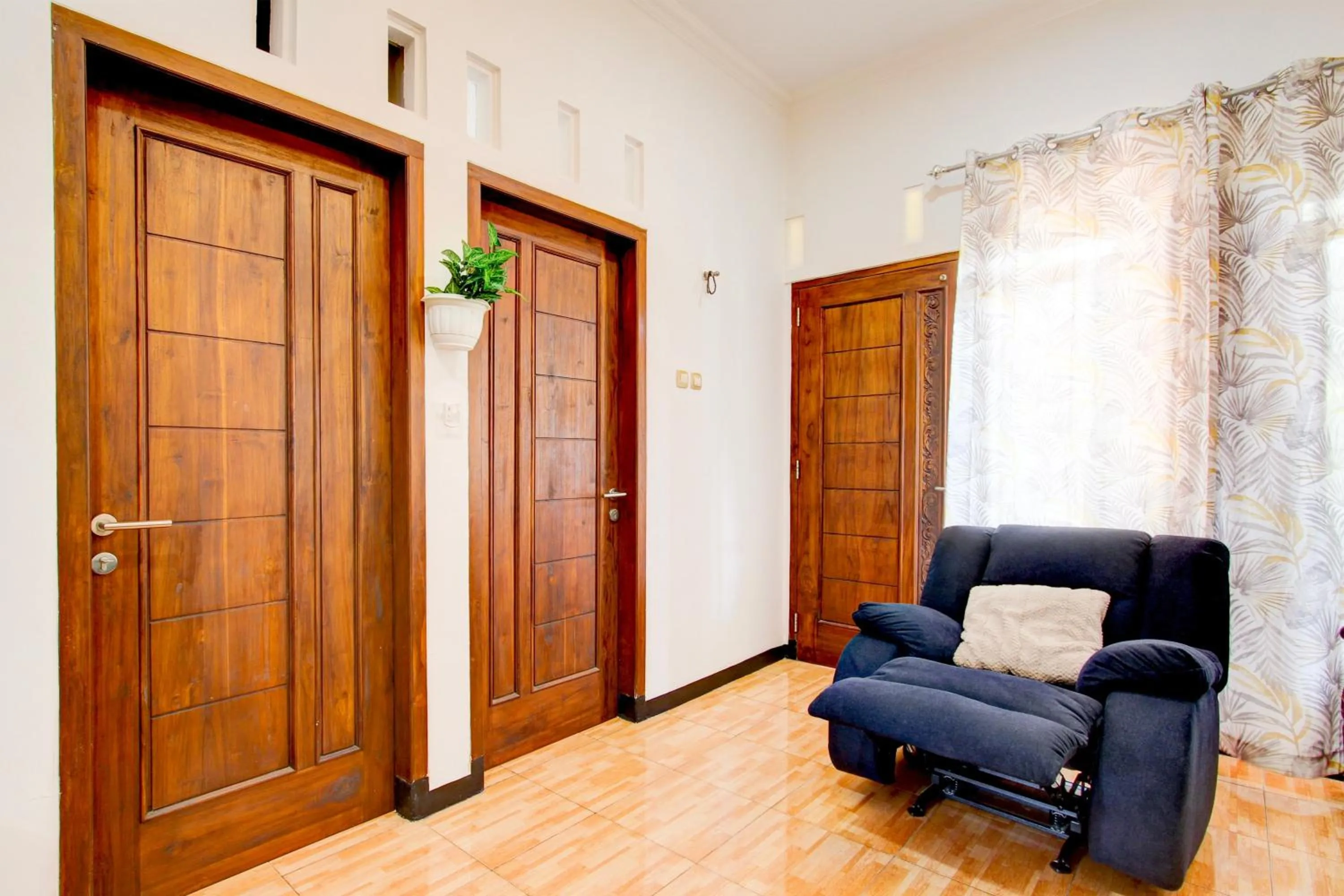 Lobby or reception in Hotel O Homestay Koe Syariah