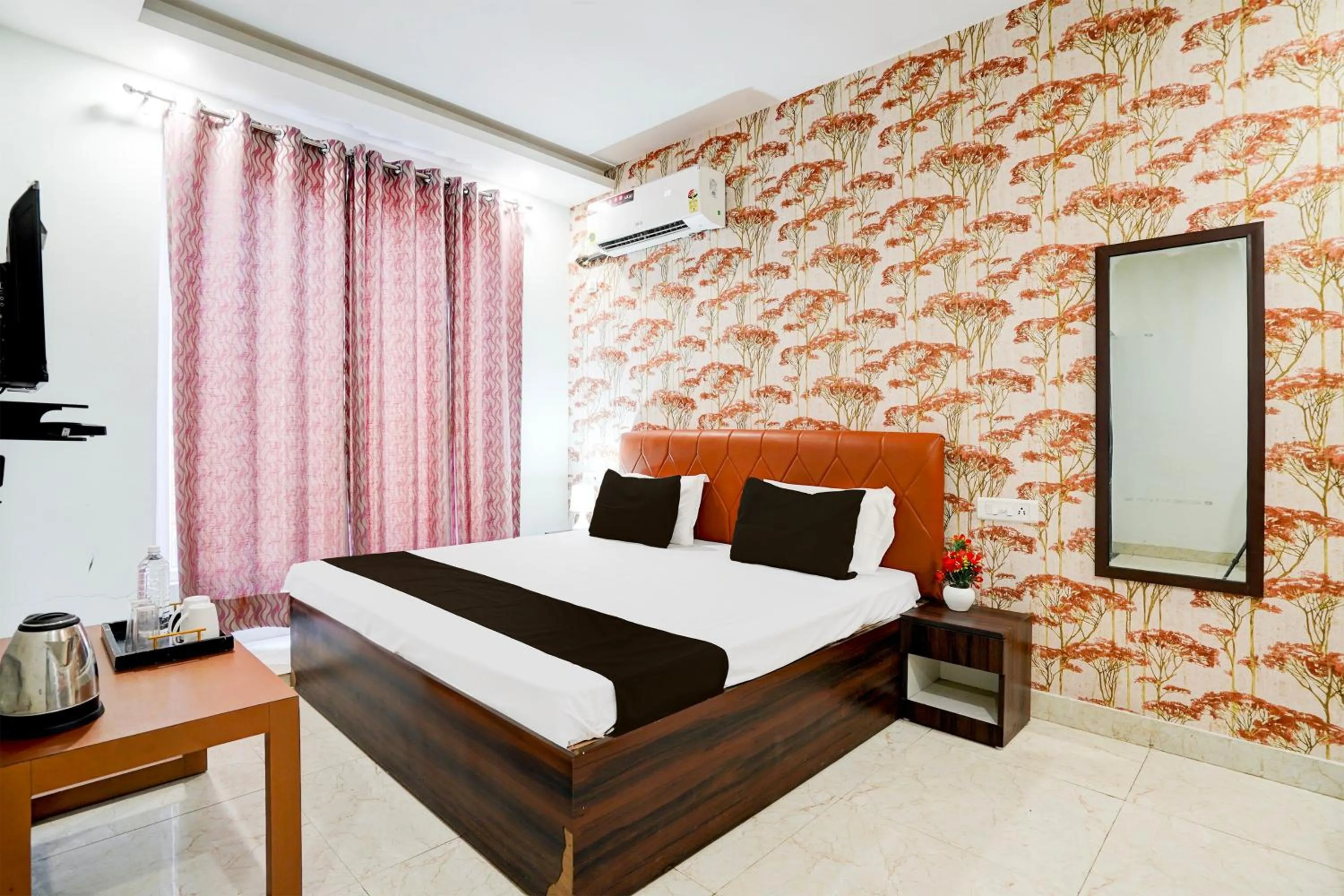 Bedroom, Bed in Hotel O Alankrita Resort