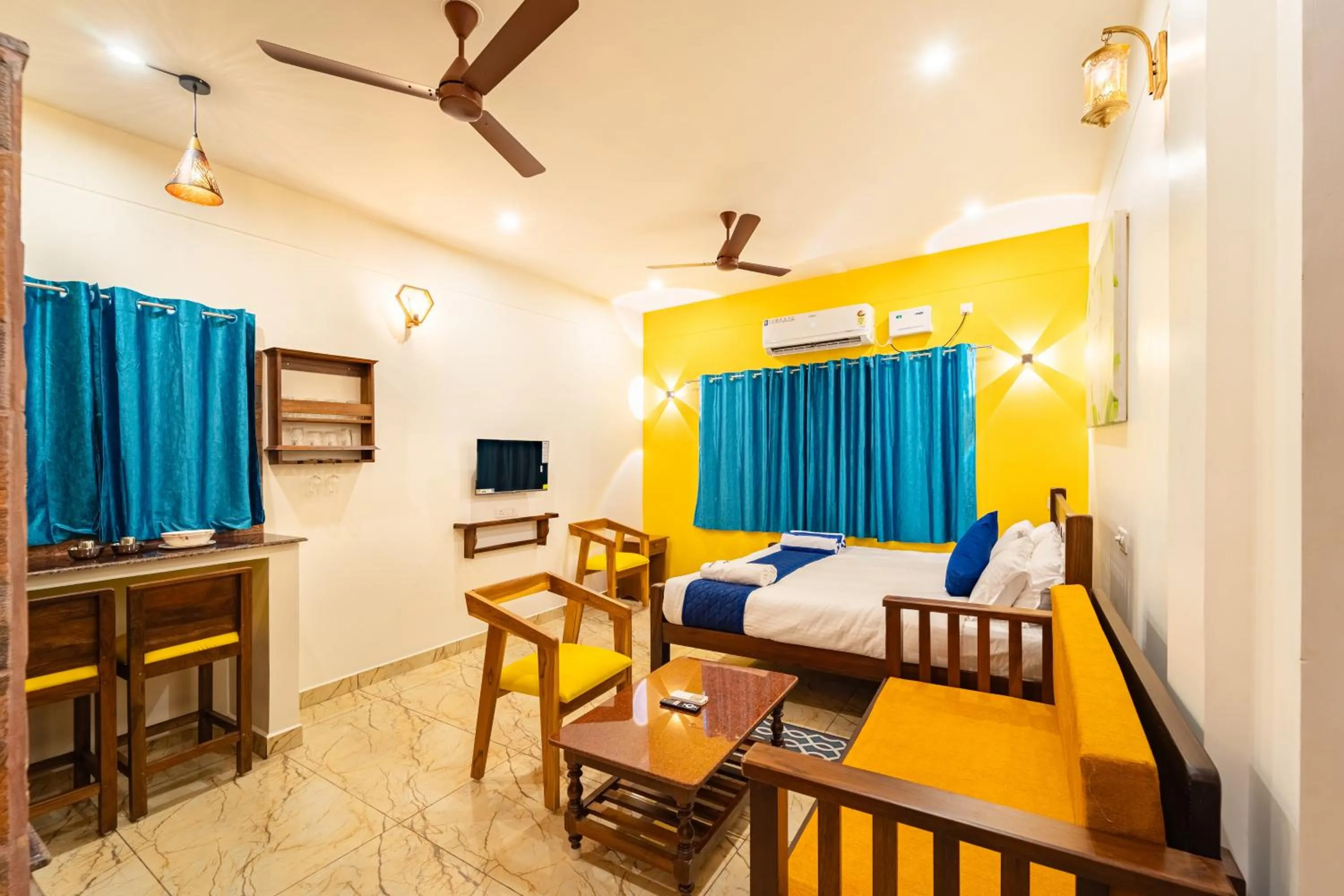 Bedroom, Bed in Teak Leaf Gateway Villa with Swimming Pool Indoor Games