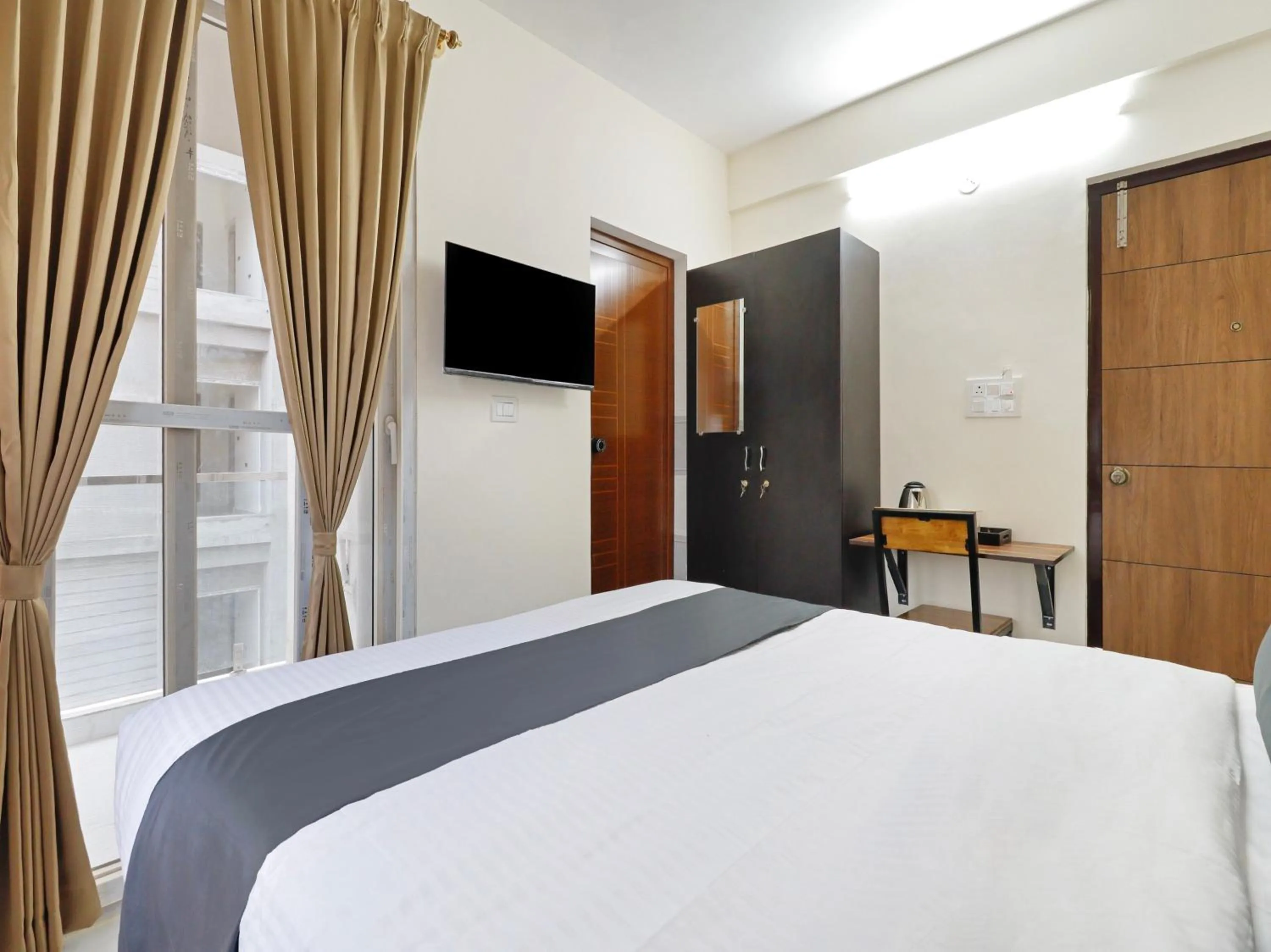 Bedroom, Bed in Super Townhouse Bellandur Near Embassy Tech Village