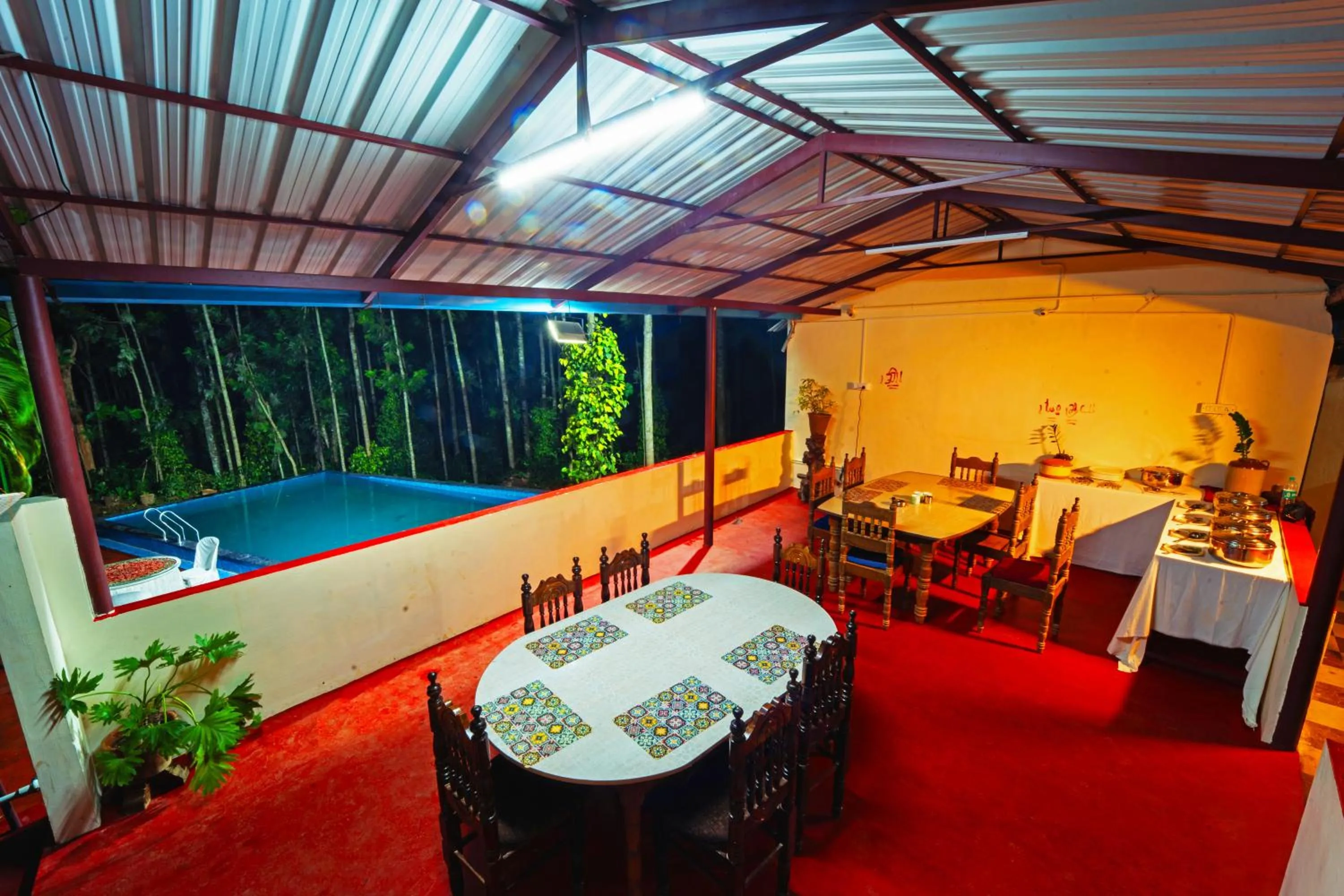 Restaurant/places to eat in Enso Luxury Stays