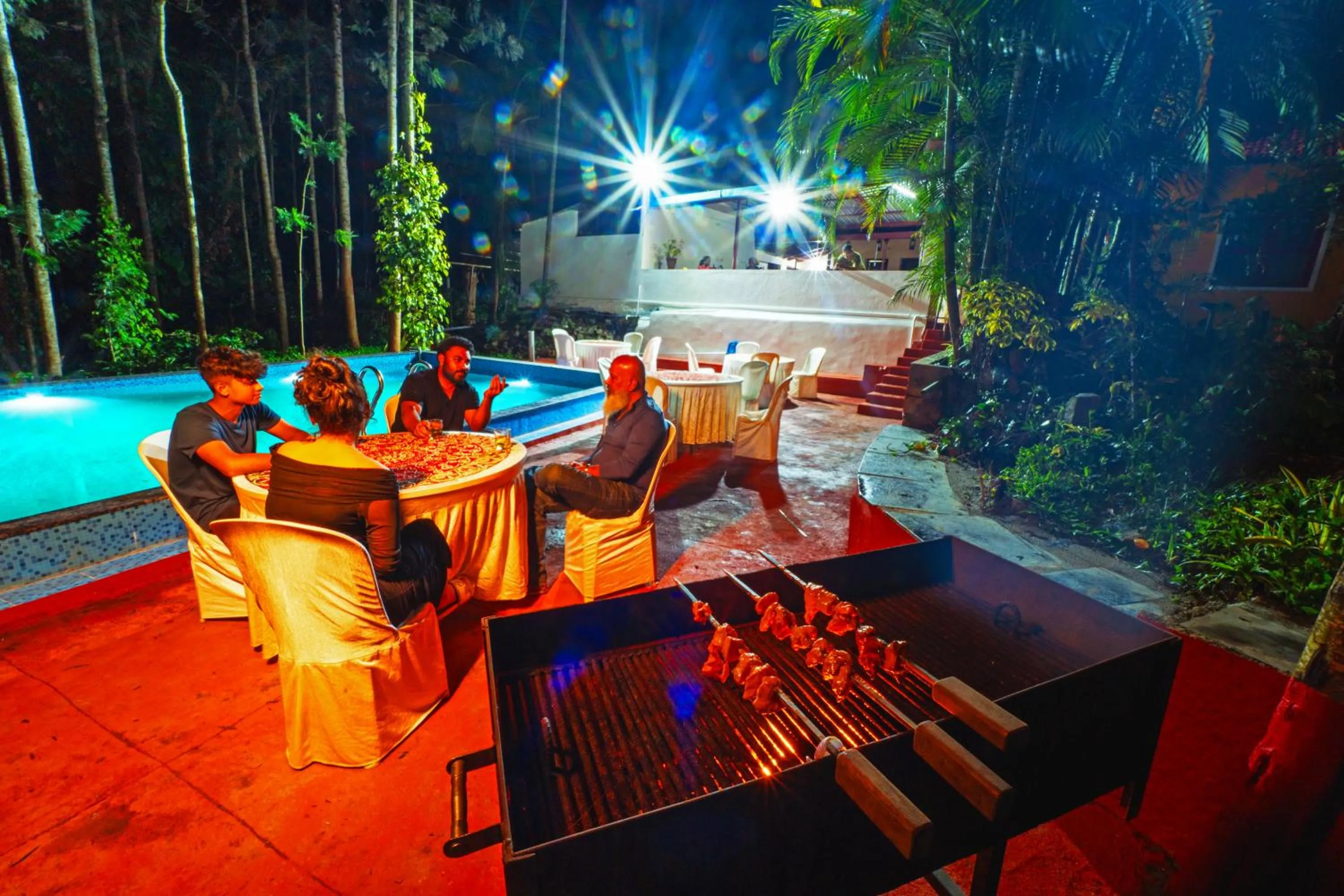 Swimming pool in Enso Luxury Stays