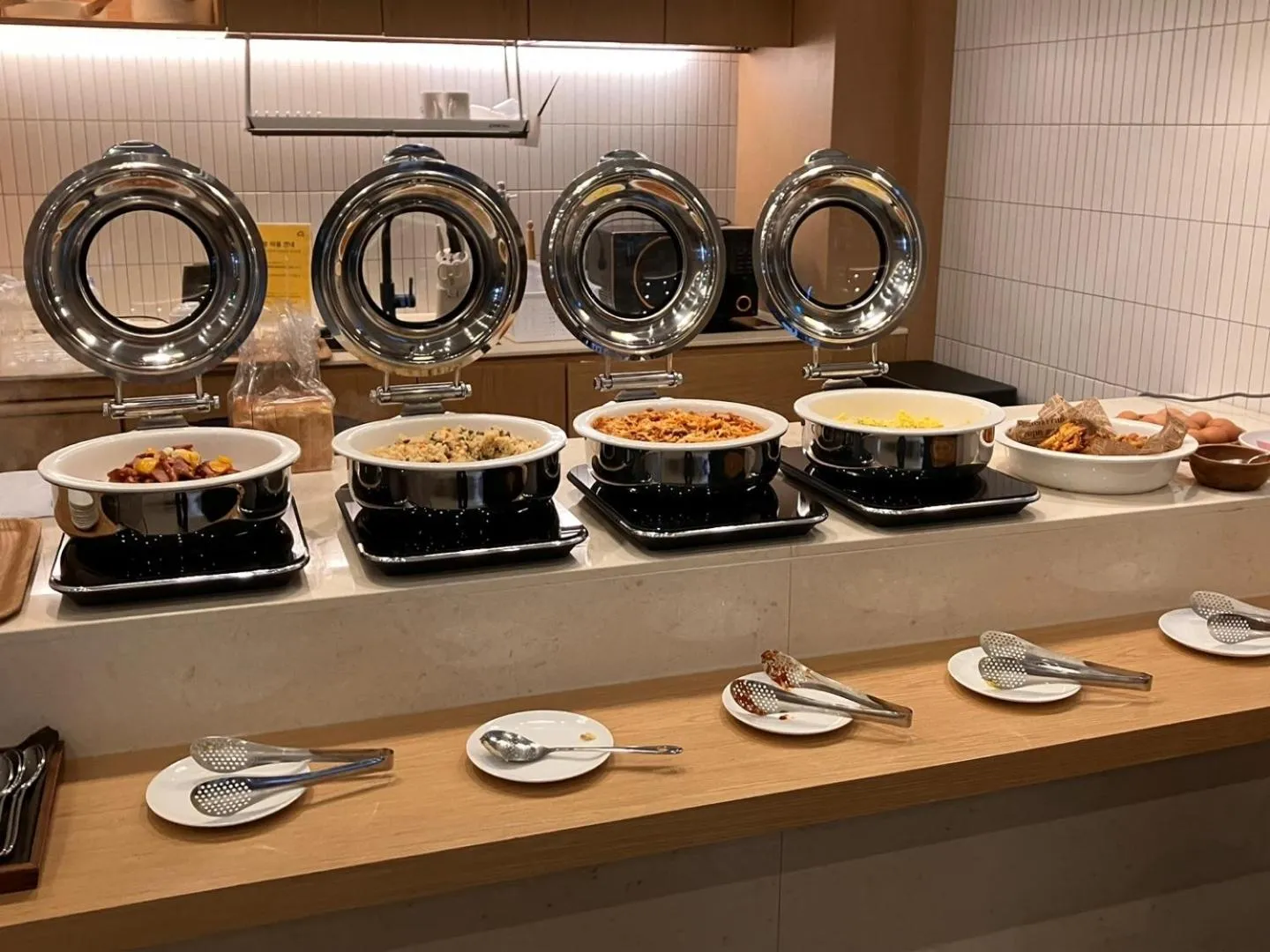 Restaurant/places to eat in Homes Stay G-Valley Gasan