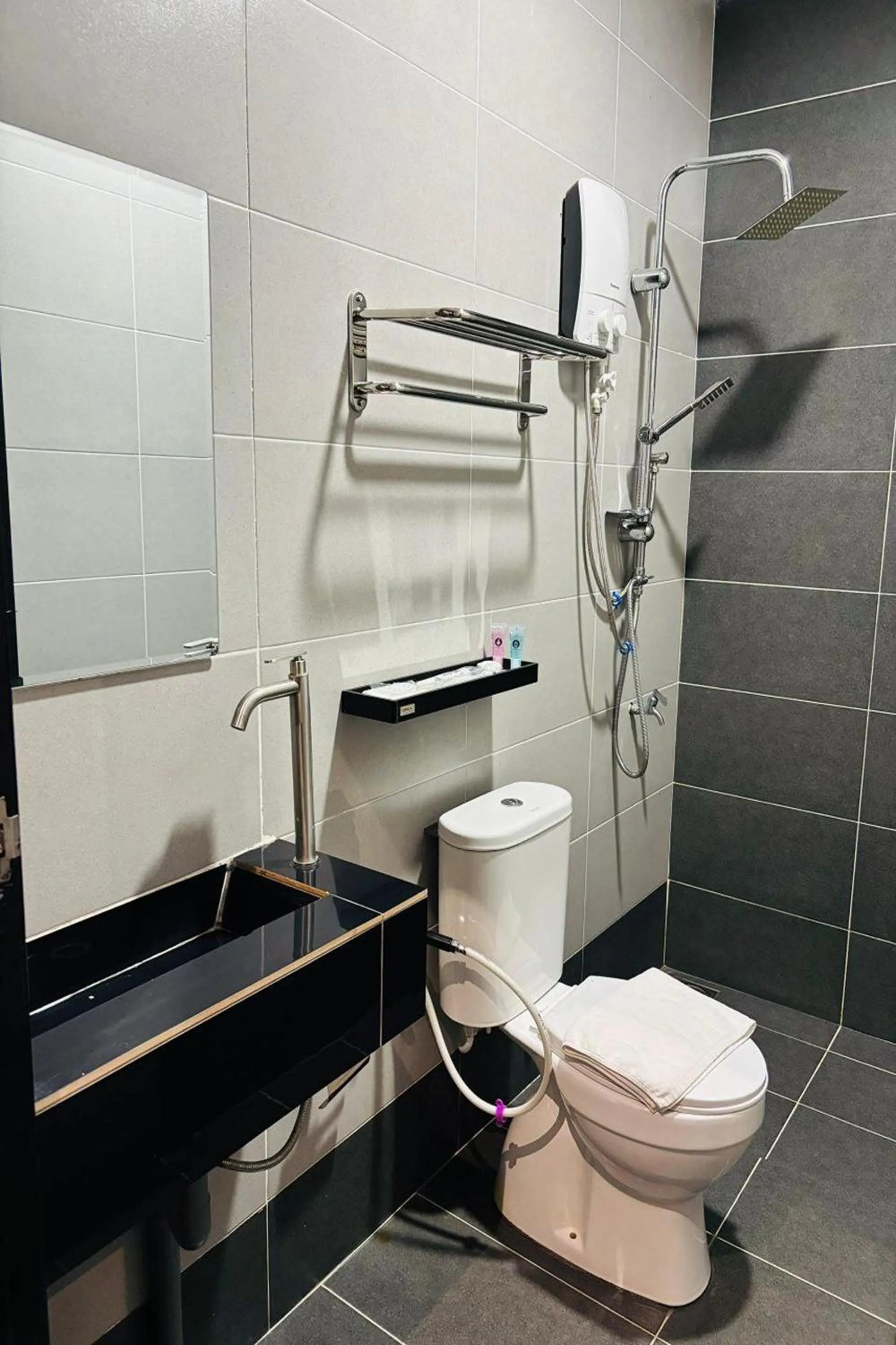 Shower in Casa Colney Hotel Ipoh