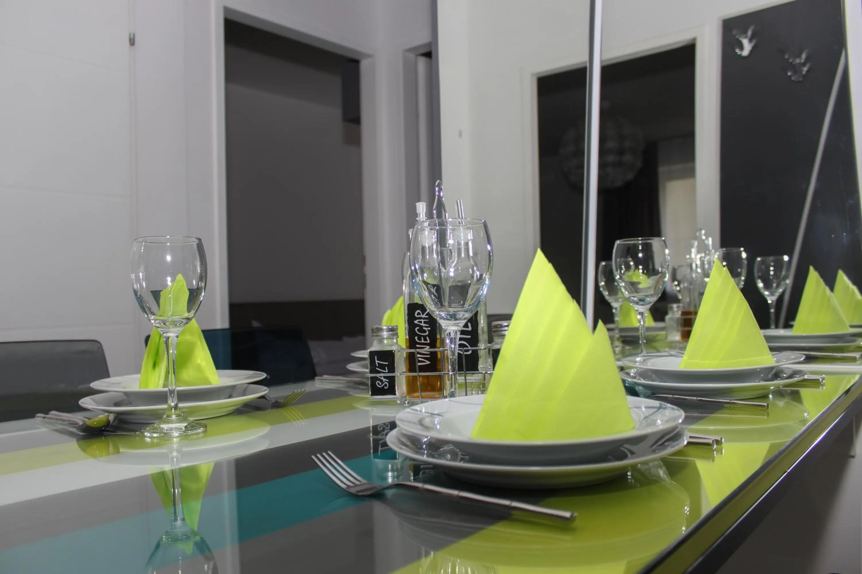 Dining area in Christiano Apartments 1060 CITY