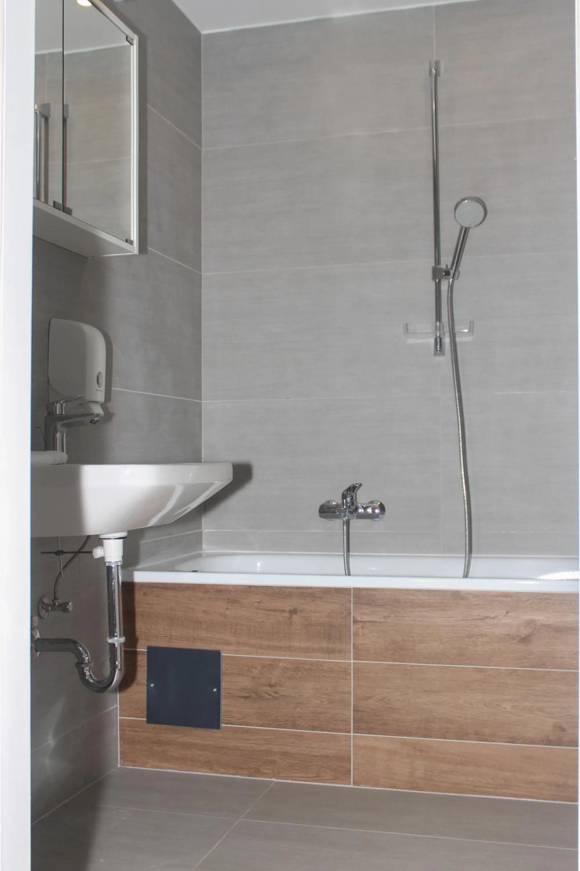 Bathroom in Christiano Apartments 1060 CITY