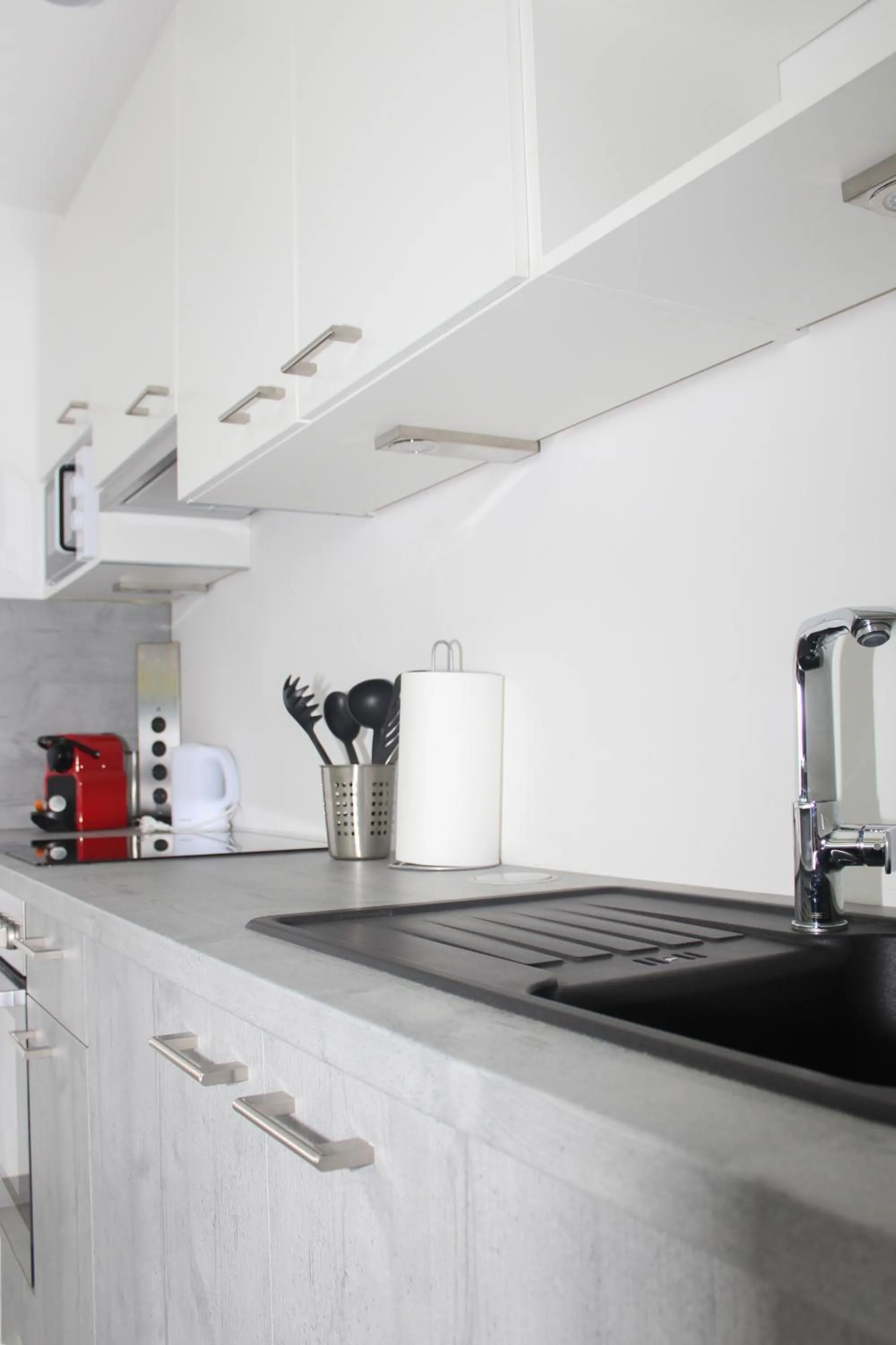 Coffee/tea facilities in Christiano Apartments 1060 CITY