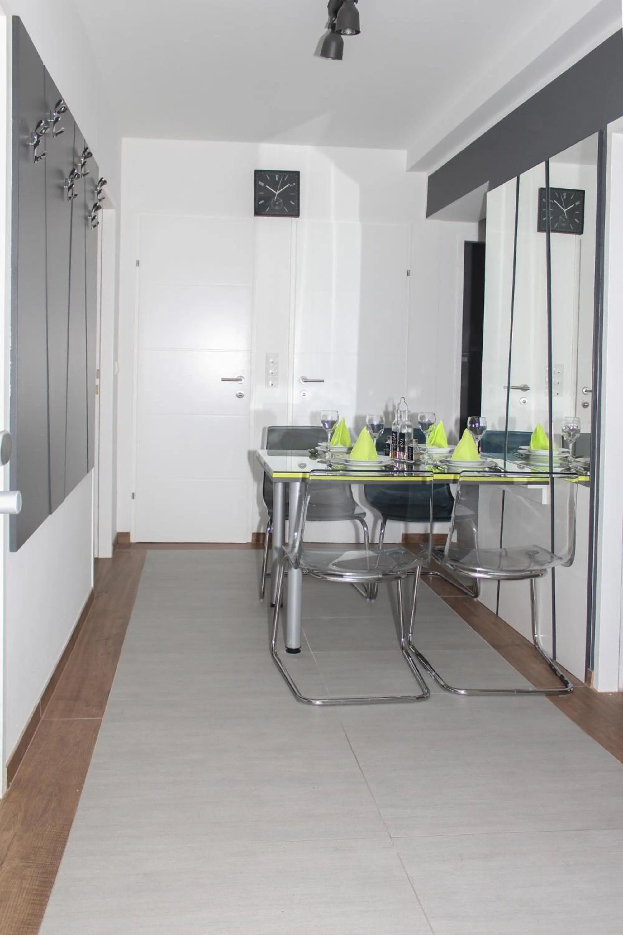 Dining area in Christiano Apartments 1060 CITY