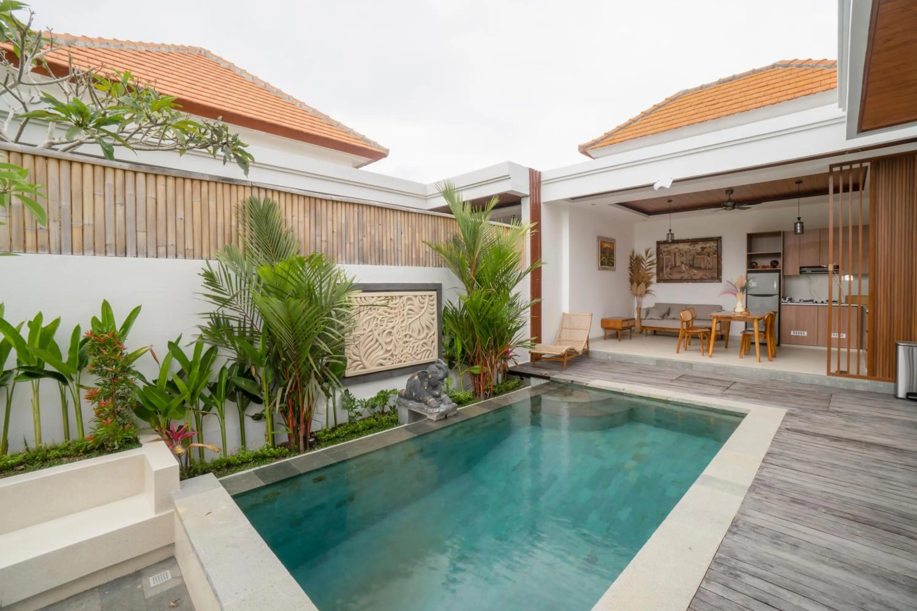 Swimming pool in Vasista Villa Ubud