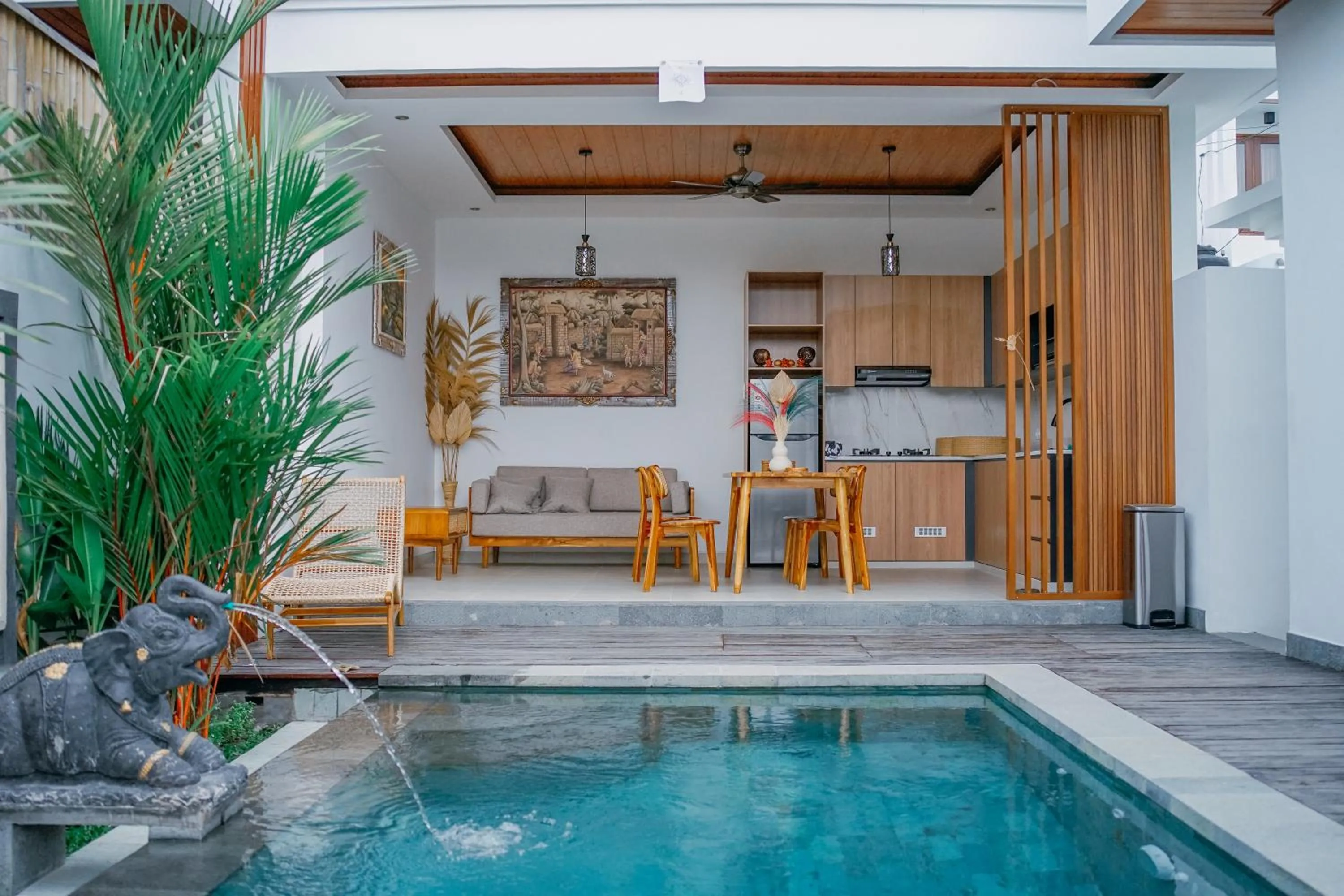 Swimming pool in Vasista Villa Ubud