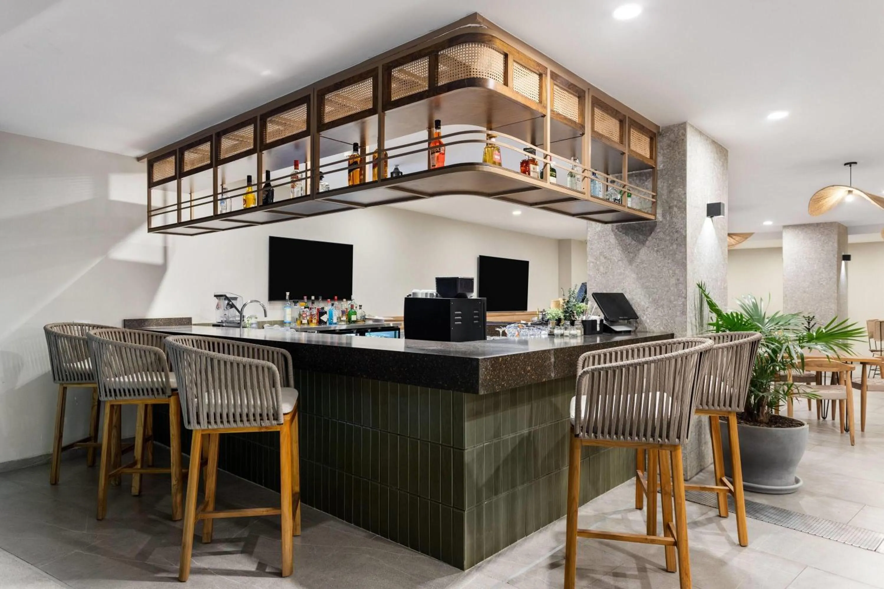 Lounge or bar in Wyndham Garden Mazatlan Marina