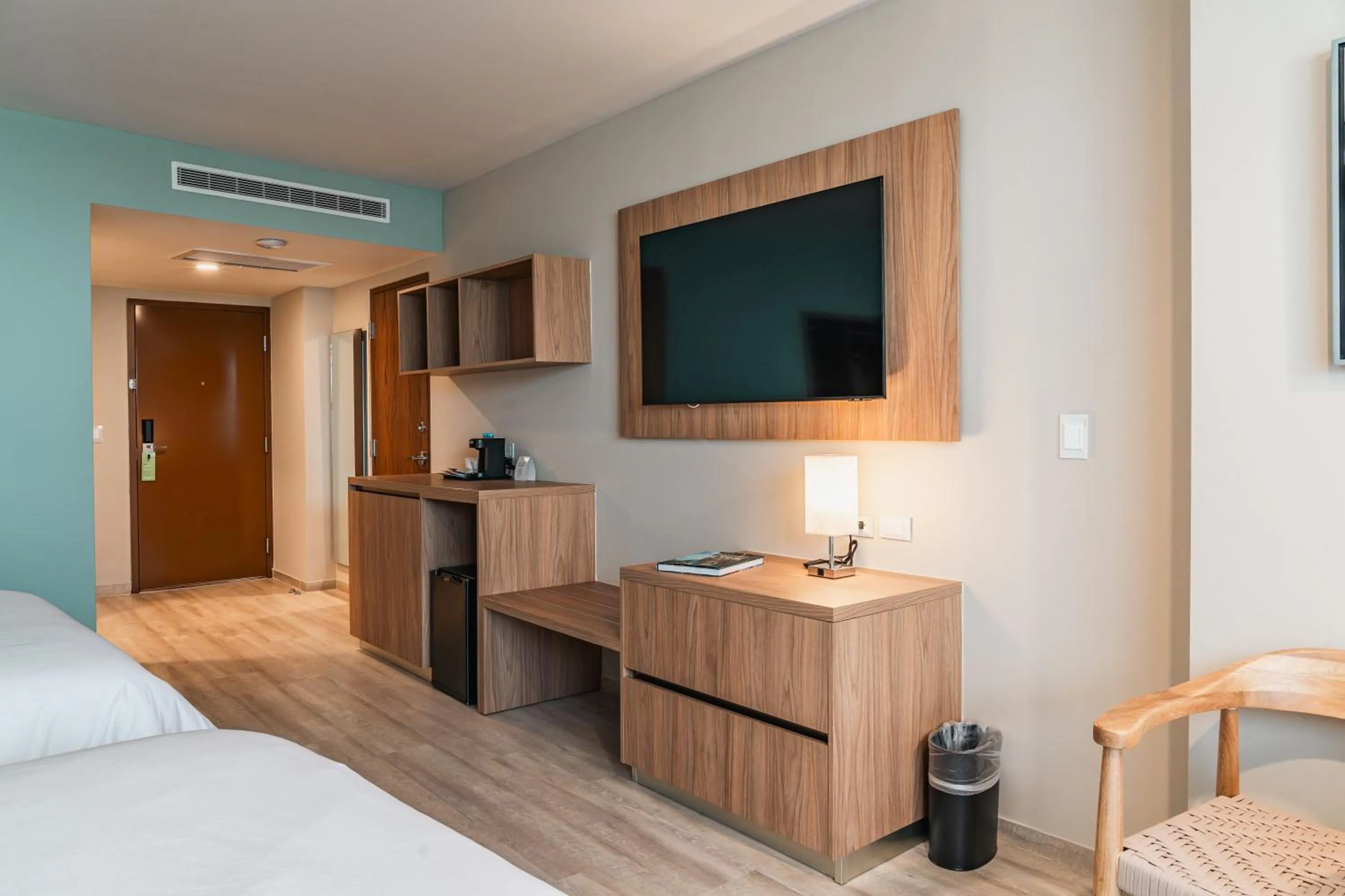 TV and multimedia, Bed in Wyndham Garden Mazatlan Marina