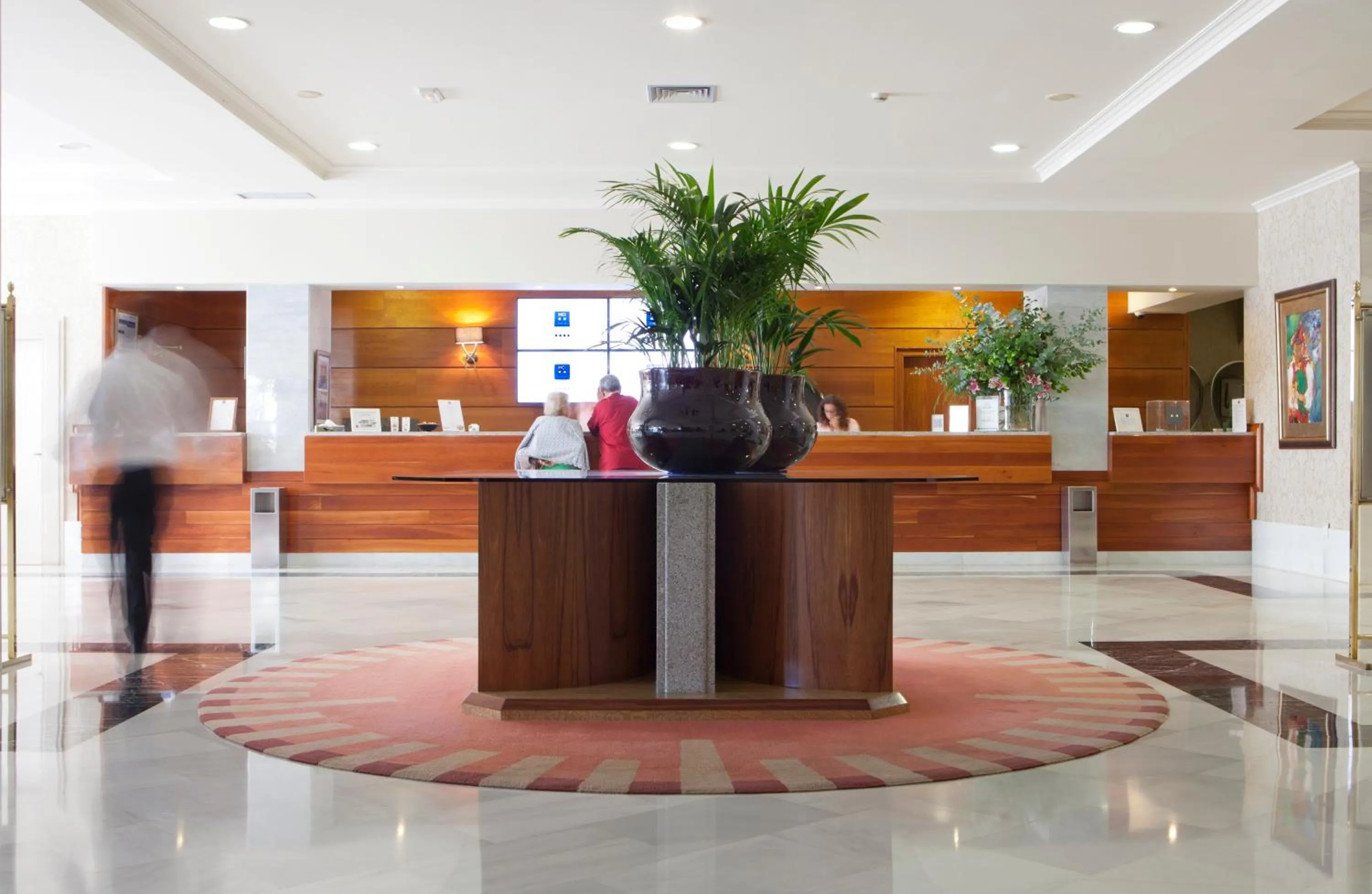 Facade/entrance in Hotel Carlos I Silgar