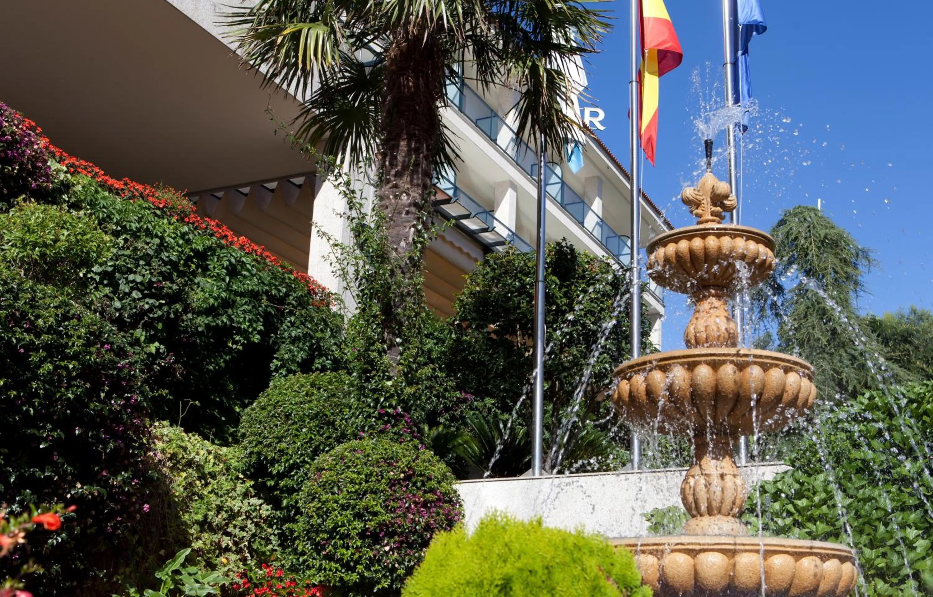 Facade/entrance in Hotel Carlos I Silgar