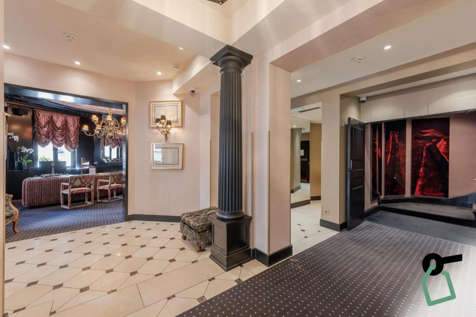 Lobby or reception, Bed in Hotiday Room Collection - Paris Arc de Triomphe