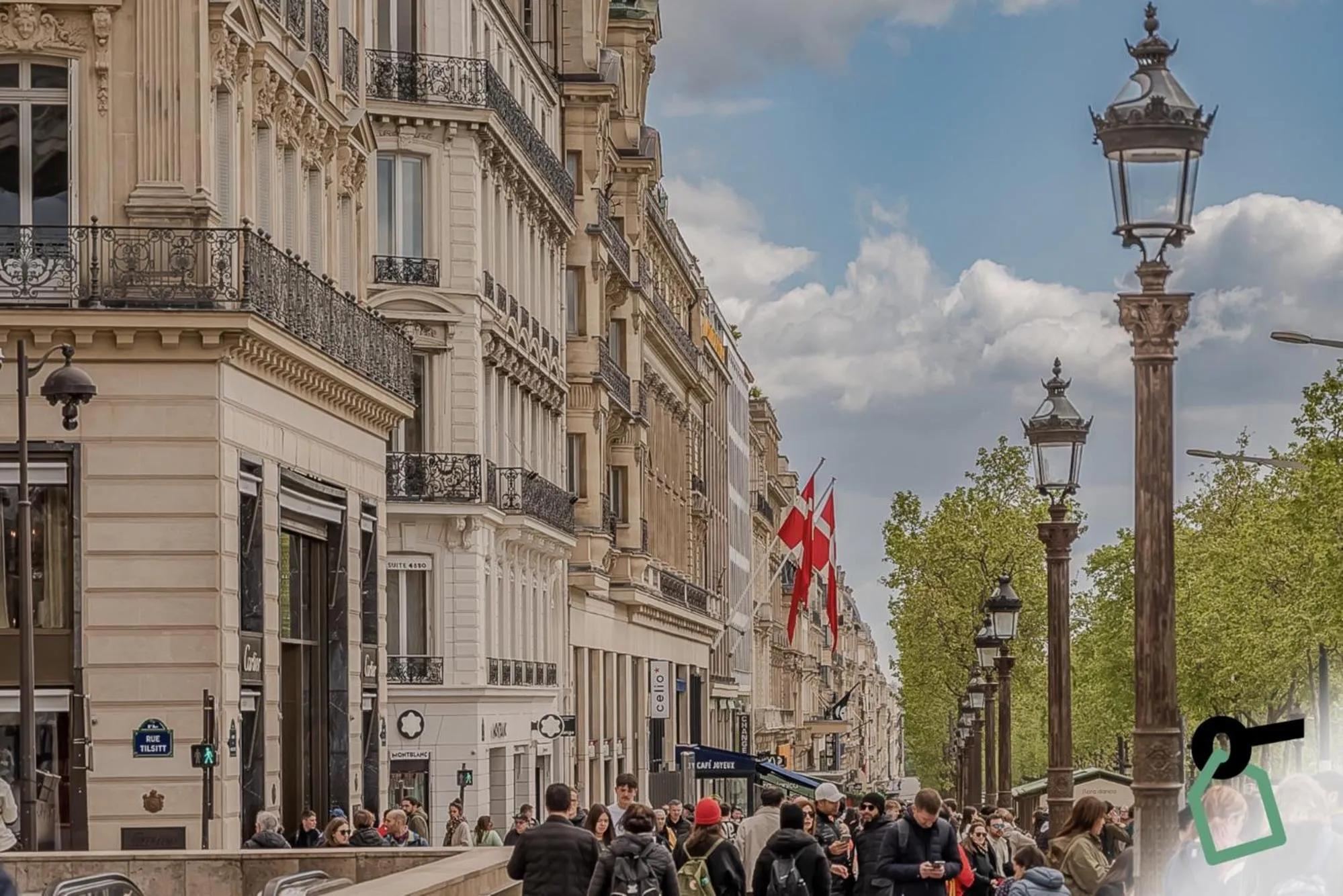 Neighbourhood in Hotiday Room Collection - Paris Arc de Triomphe